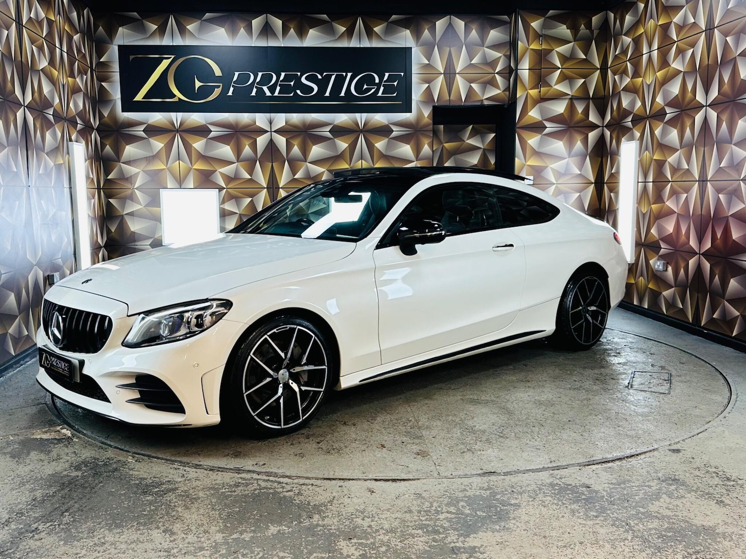Used Mercedes-Benz C Class 2019 for sale - 76765456: Photo 15