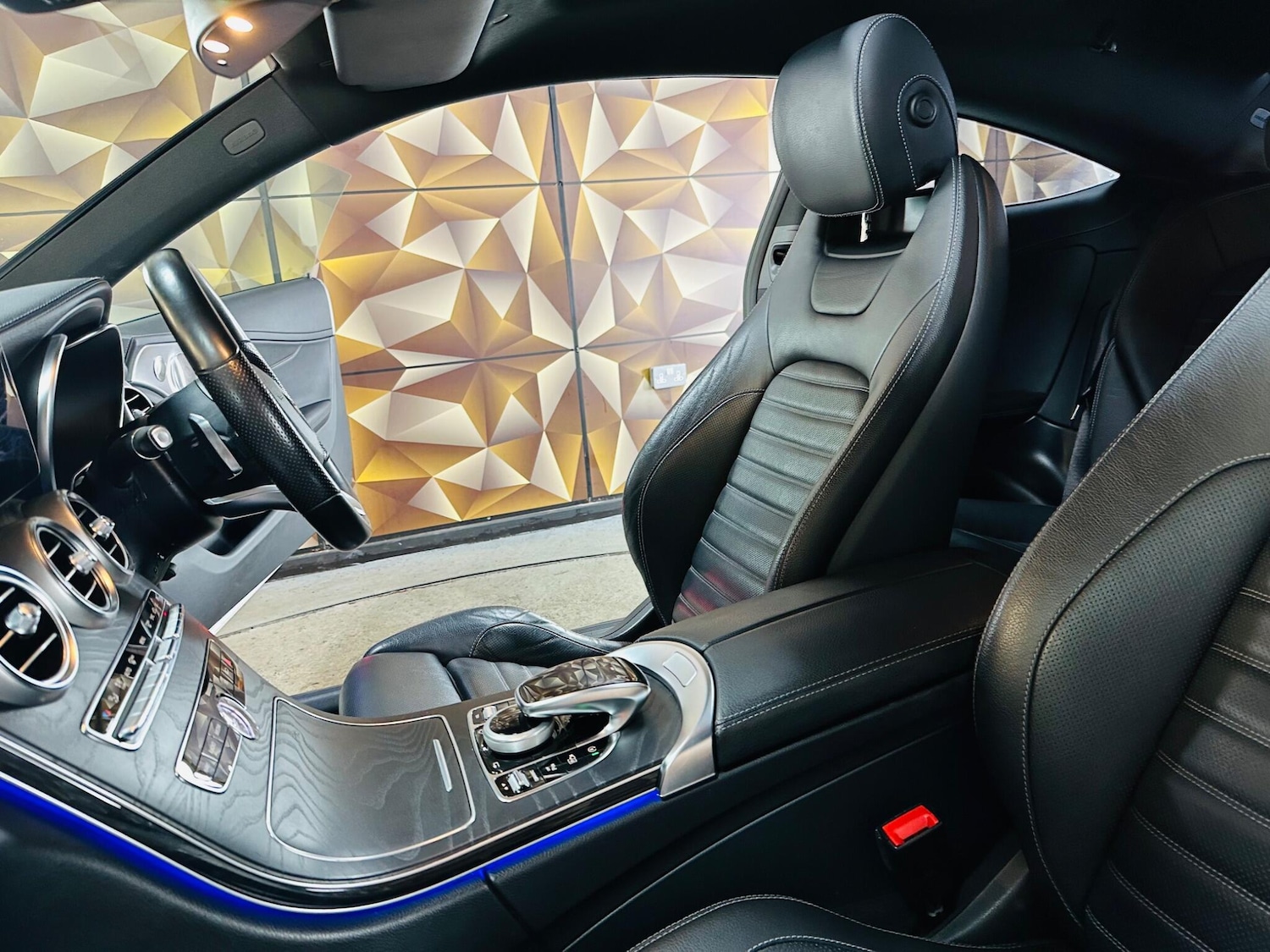 Used Mercedes-Benz C Class 2019 for sale - 76765456: Photo 18