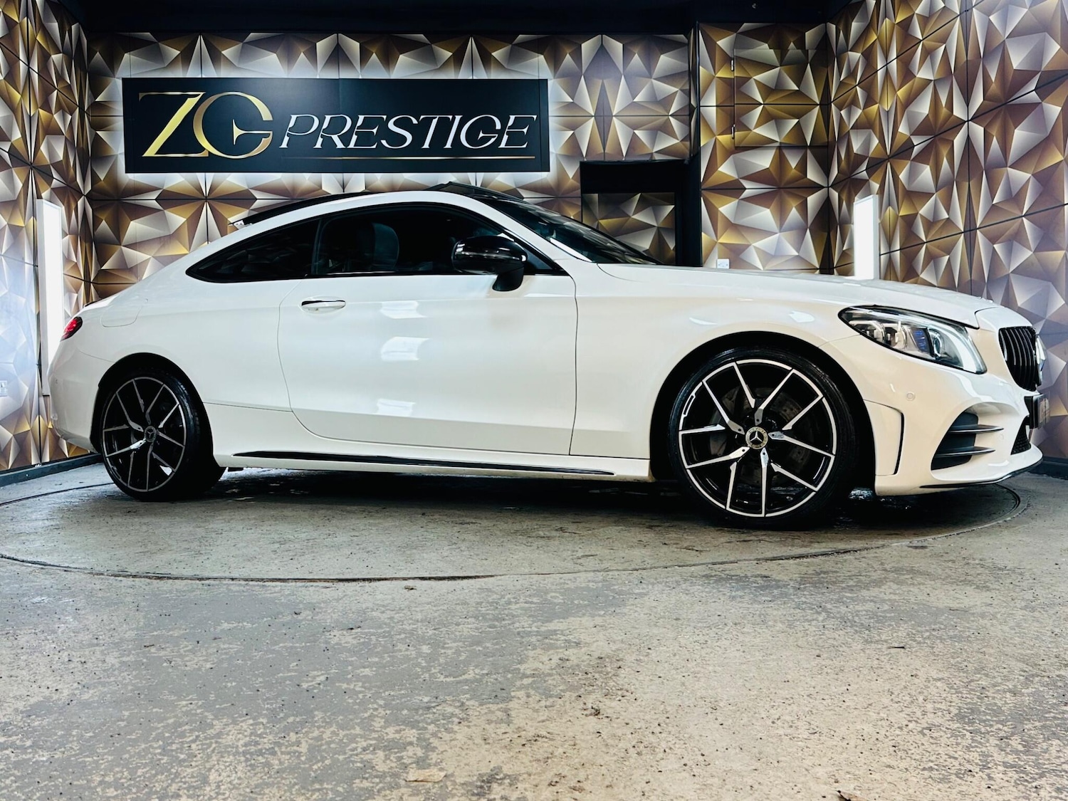 Used Mercedes-Benz C Class 2019 for sale - 76765456: Photo 21
