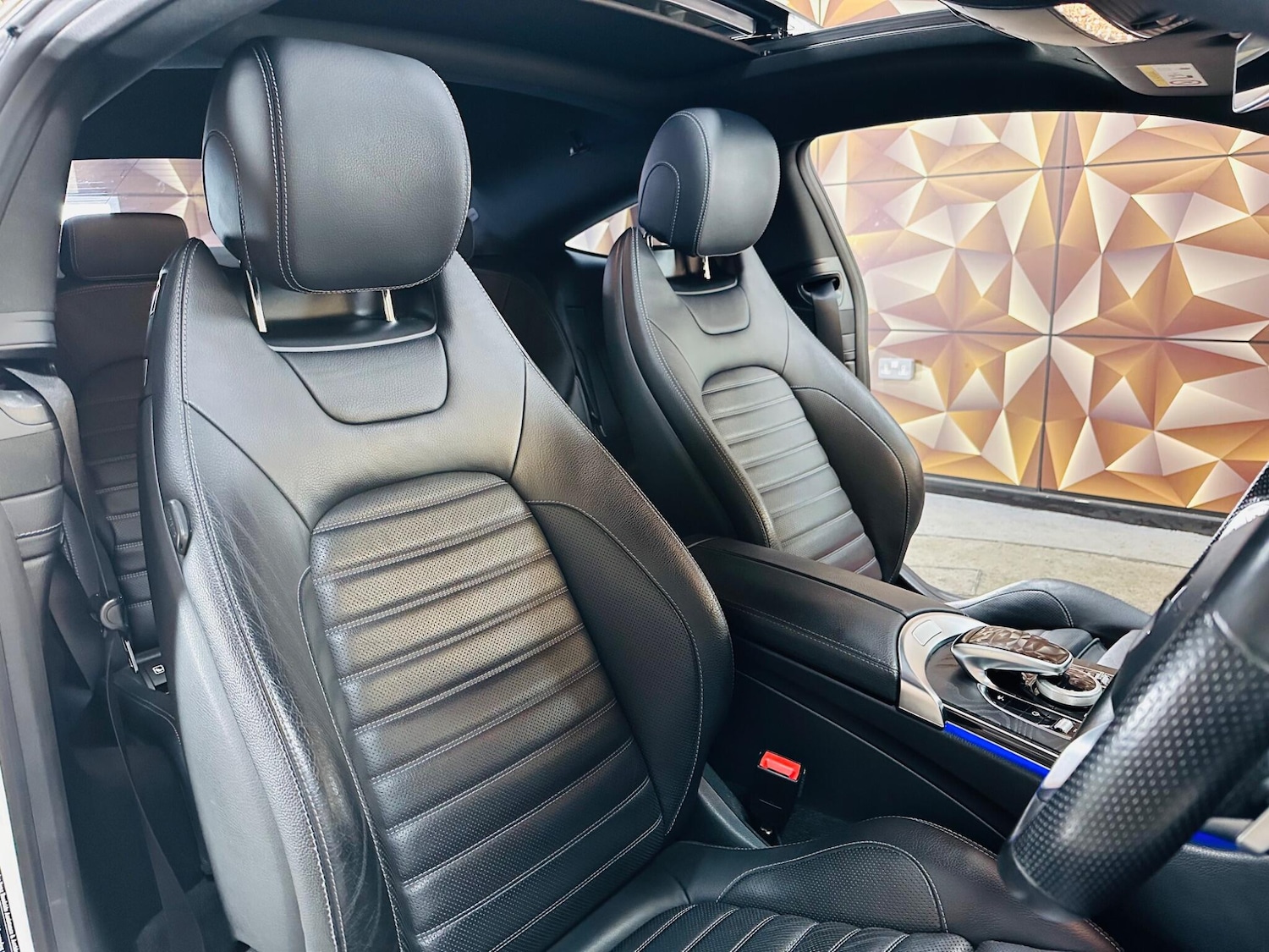 Used Mercedes-Benz C Class 2019 for sale - 76765456: Photo 26