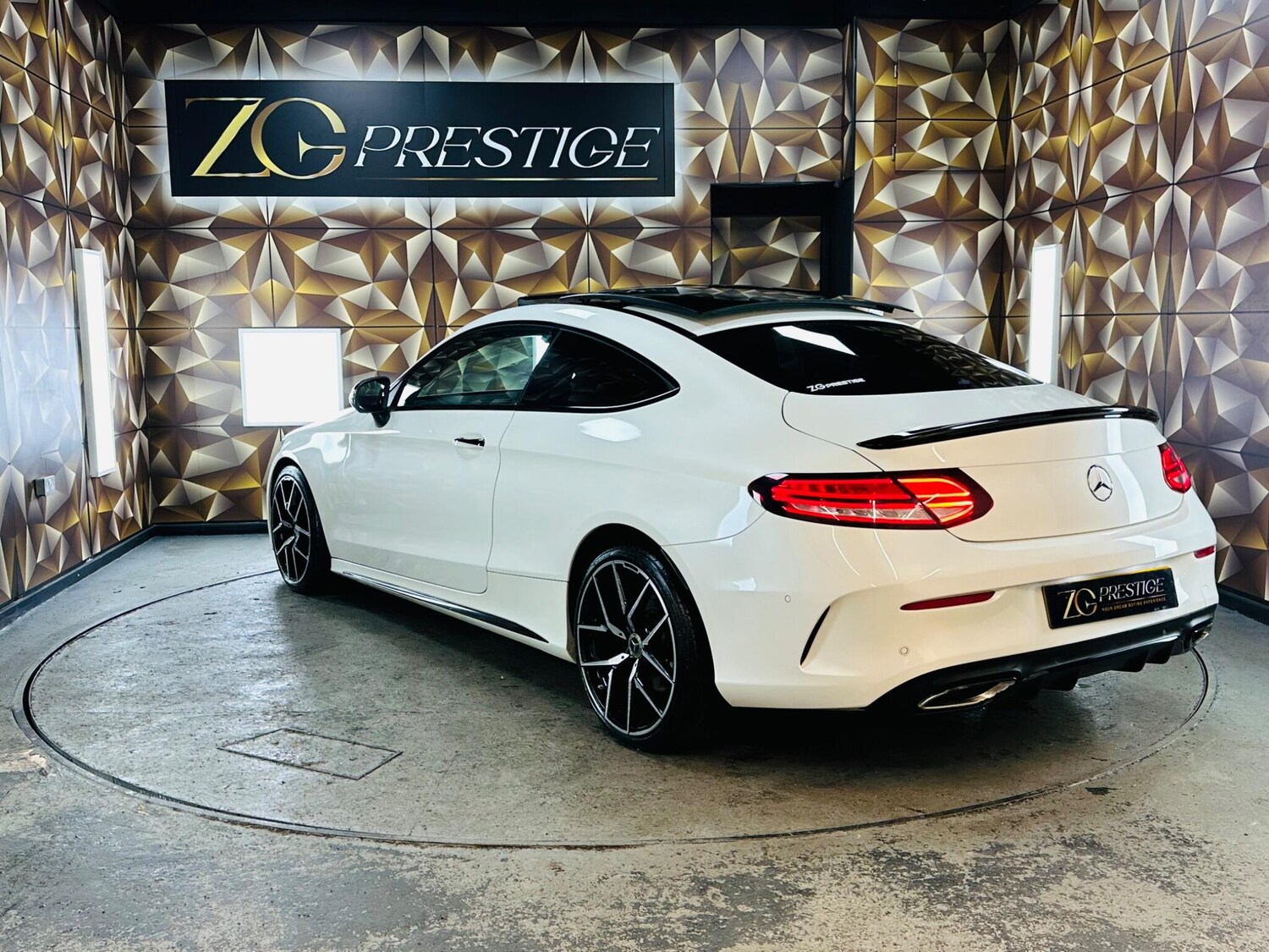 Used Mercedes-Benz C Class 2019 for sale - 76765456: Photo 29