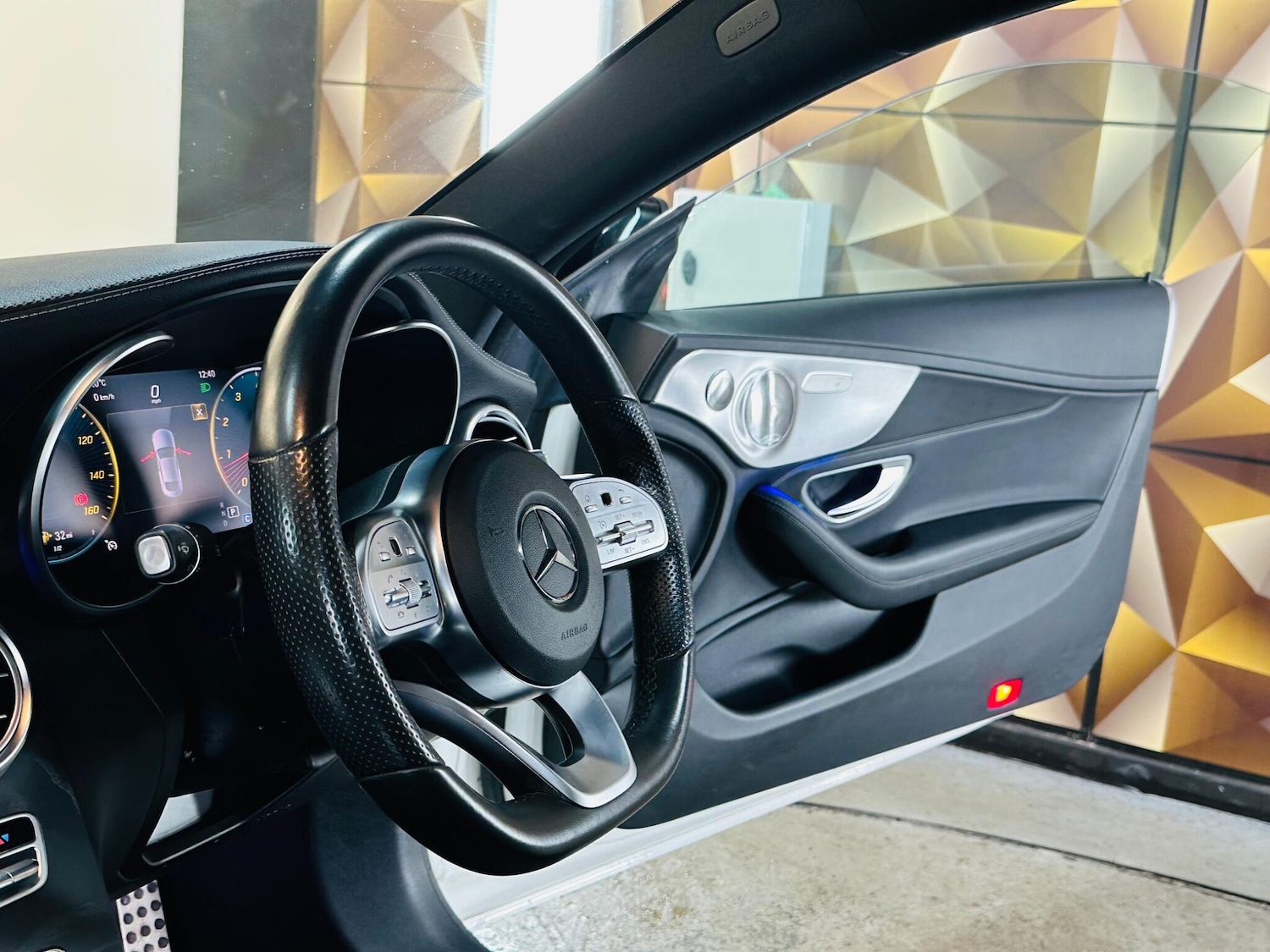 Used Mercedes-Benz C Class 2019 for sale - 76765456: Photo 39