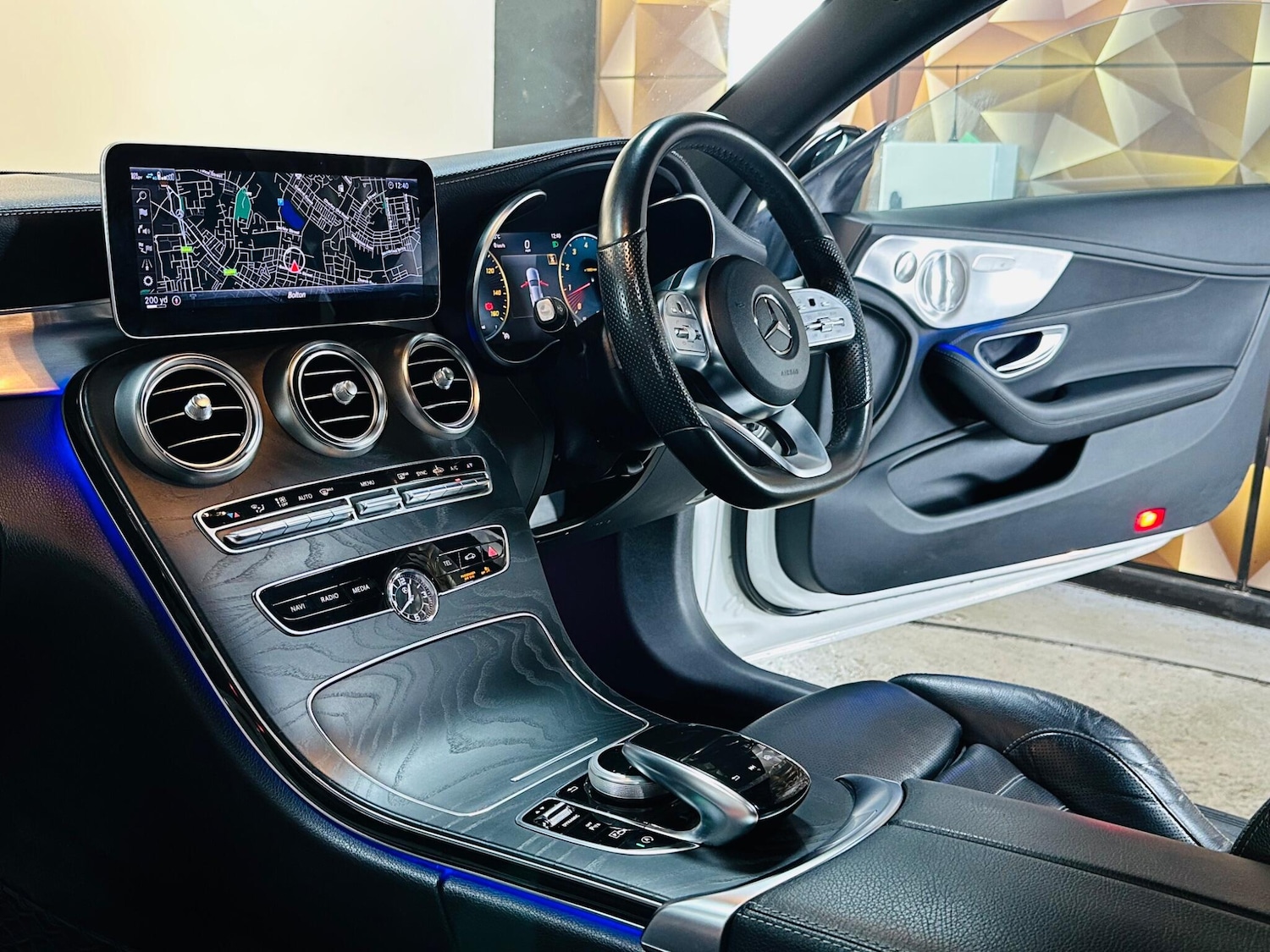 Used Mercedes-Benz C Class 2019 for sale - 76765456: Photo 4