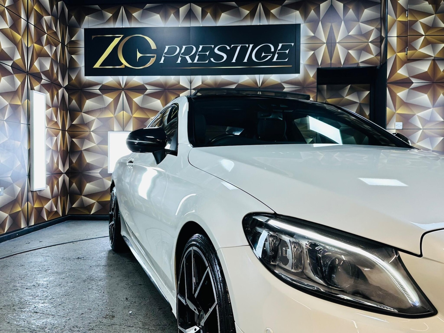 Used Mercedes-Benz C Class 2019 for sale - 76765456: Photo 40