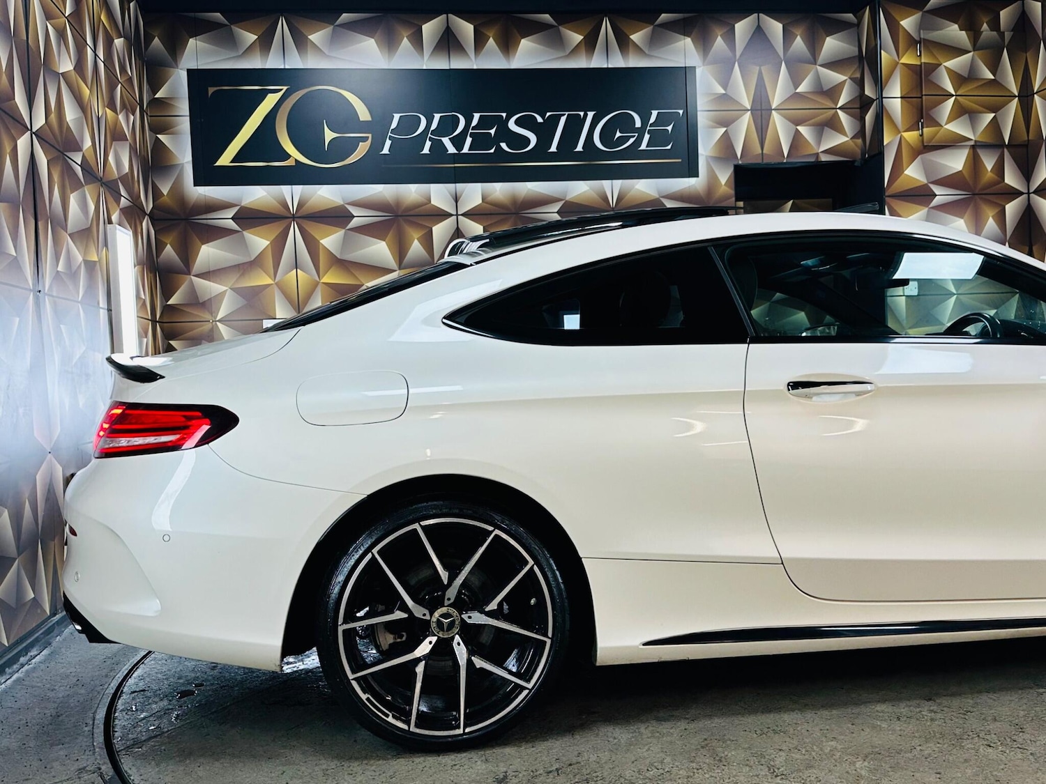 Used Mercedes-Benz C Class 2019 for sale - 76765456: Photo 42