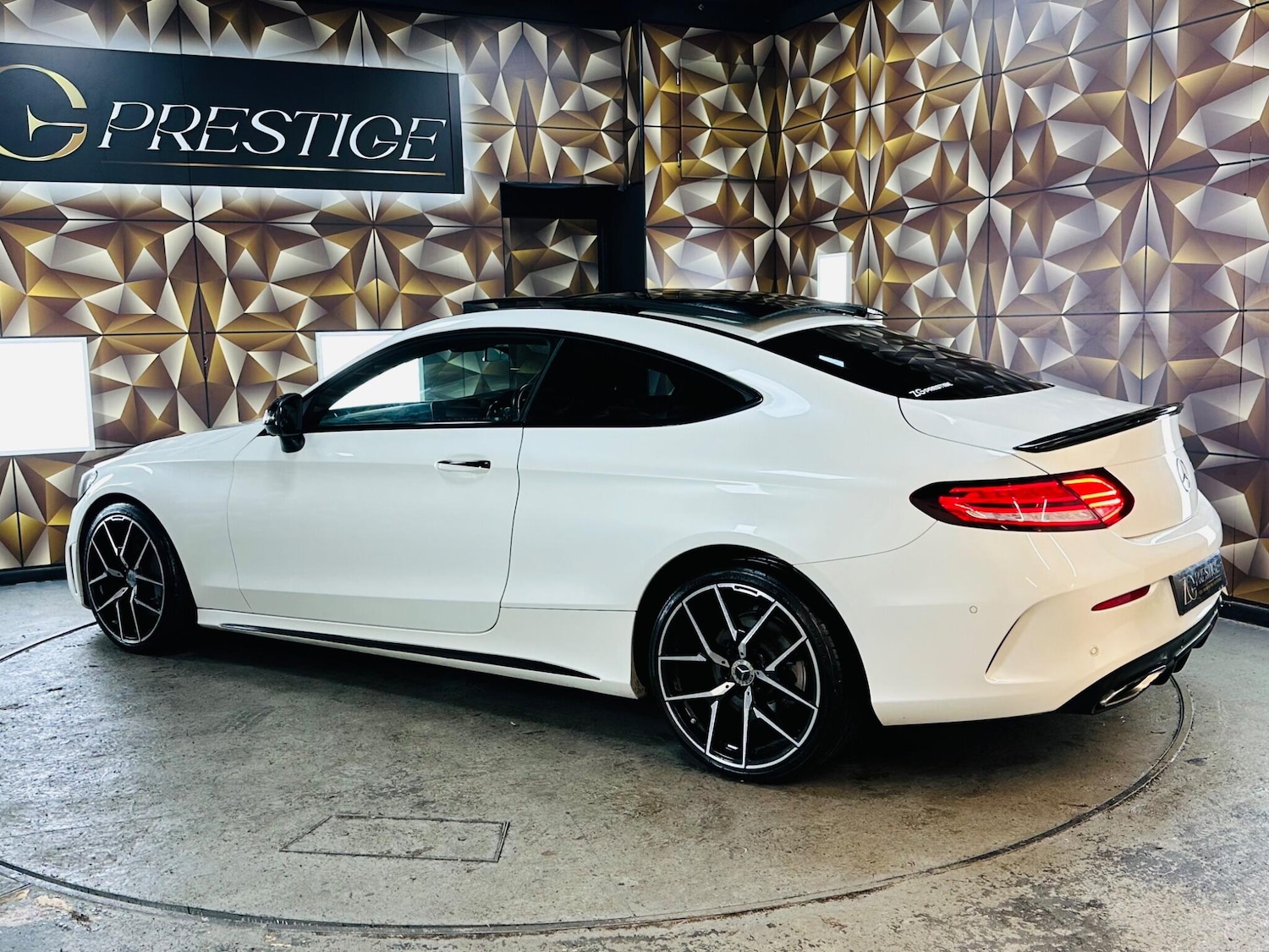 Used Mercedes-Benz C Class 2019 for sale - 76765456: Photo 43