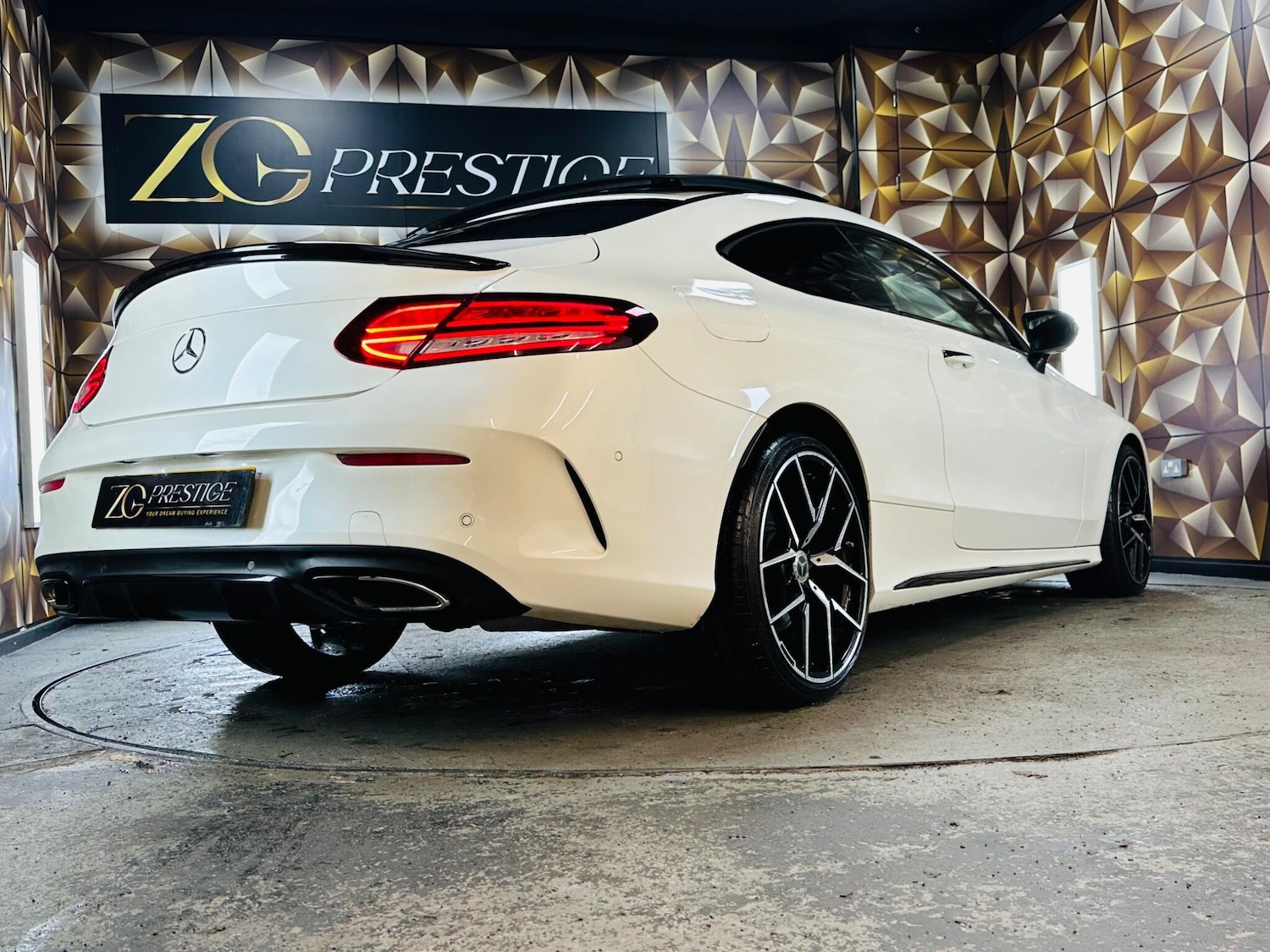 Used Mercedes-Benz C Class 2019 for sale - 76765456: Photo 44