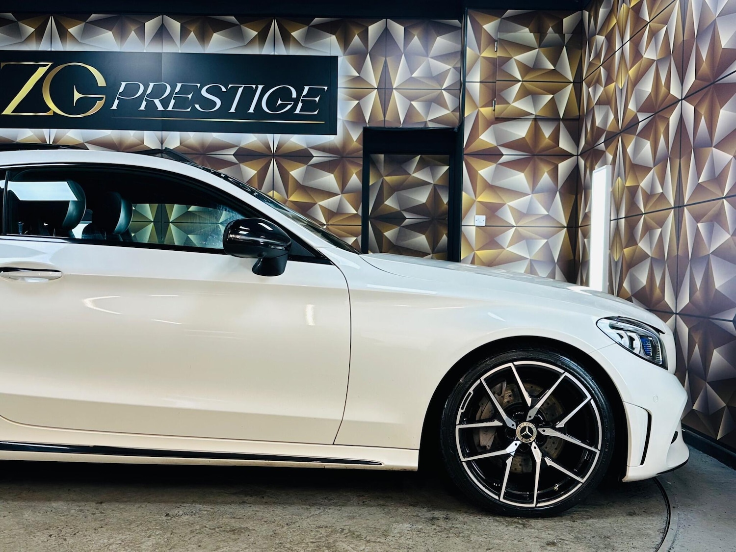 Used Mercedes-Benz C Class 2019 for sale - 76765456: Photo 45