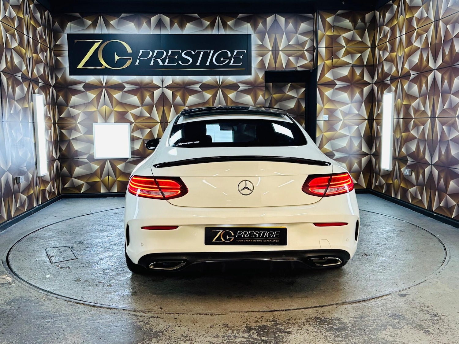 Used Mercedes-Benz C Class 2019 for sale - 76765456: Photo 5