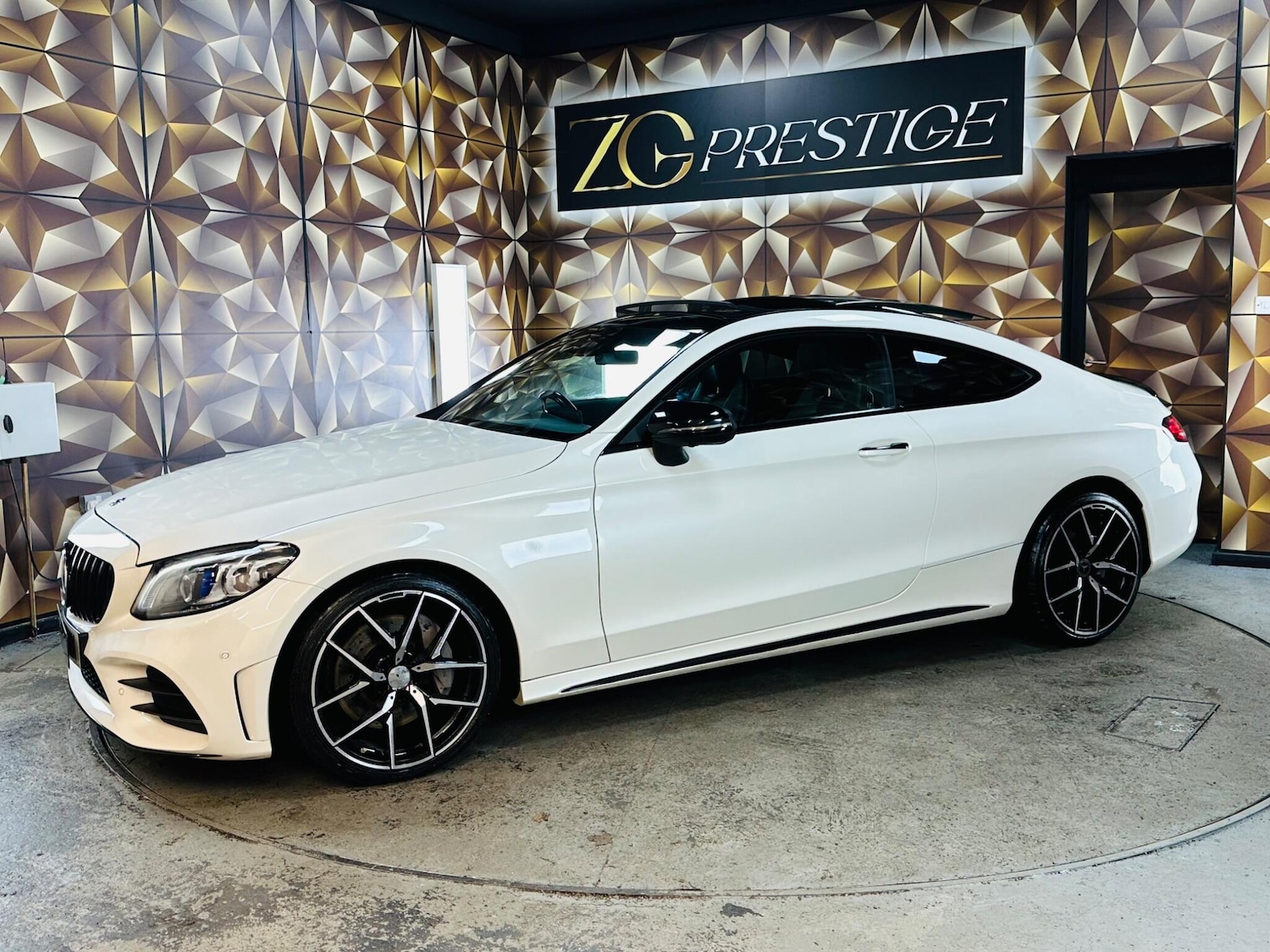 Used Mercedes-Benz C Class 2019 for sale - 76765456: Photo 50