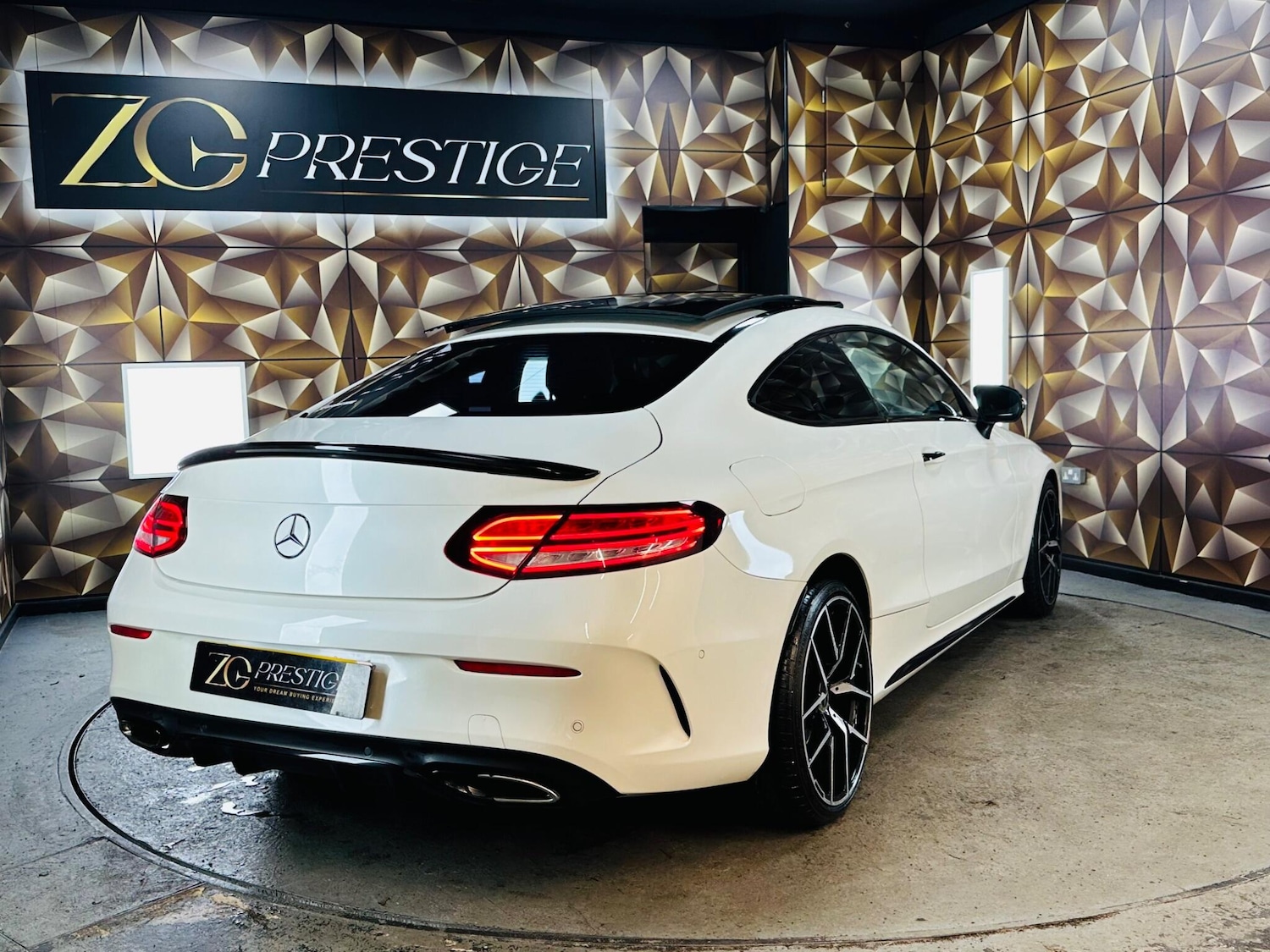 Used Mercedes-Benz C Class 2019 for sale - 76765456: Photo 53