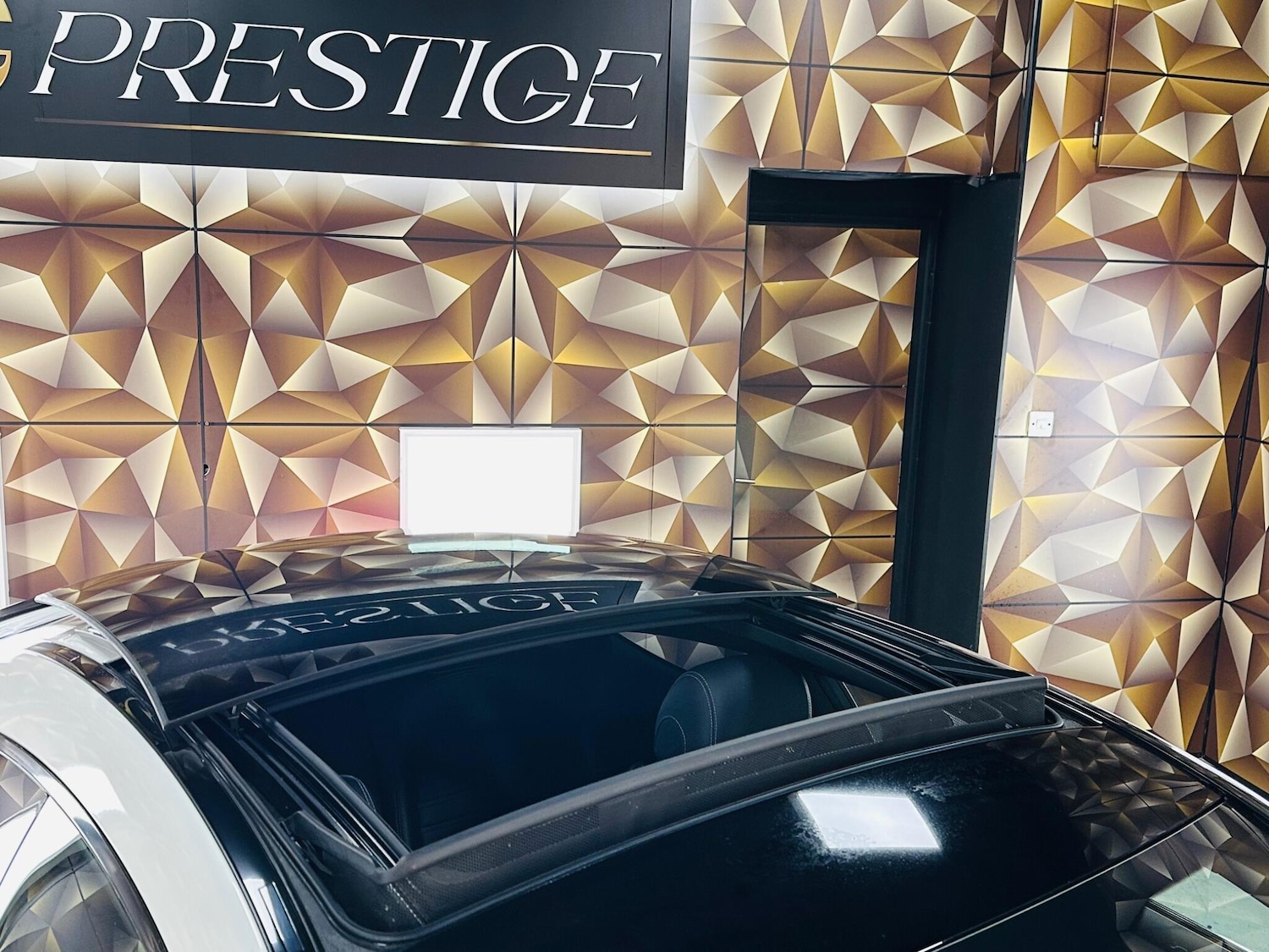 Used Mercedes-Benz C Class 2019 for sale - 76765456: Photo 6