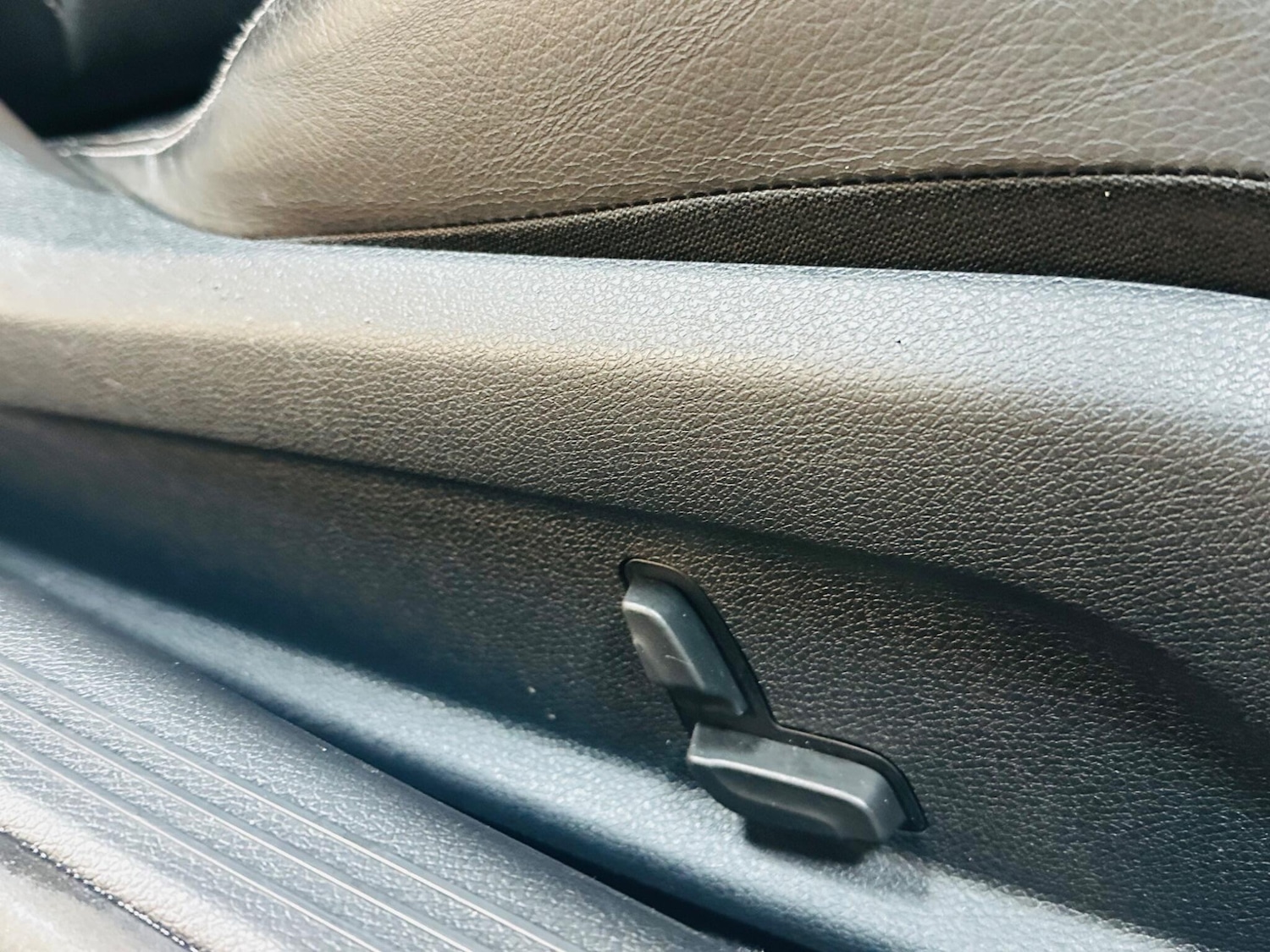 Used Mercedes-Benz C Class 2019 for sale - 76765456: Photo 66