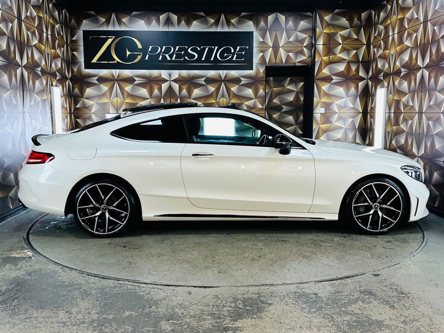 Used Mercedes-Benz C Class 2019 for sale - 76765456: Photo 9