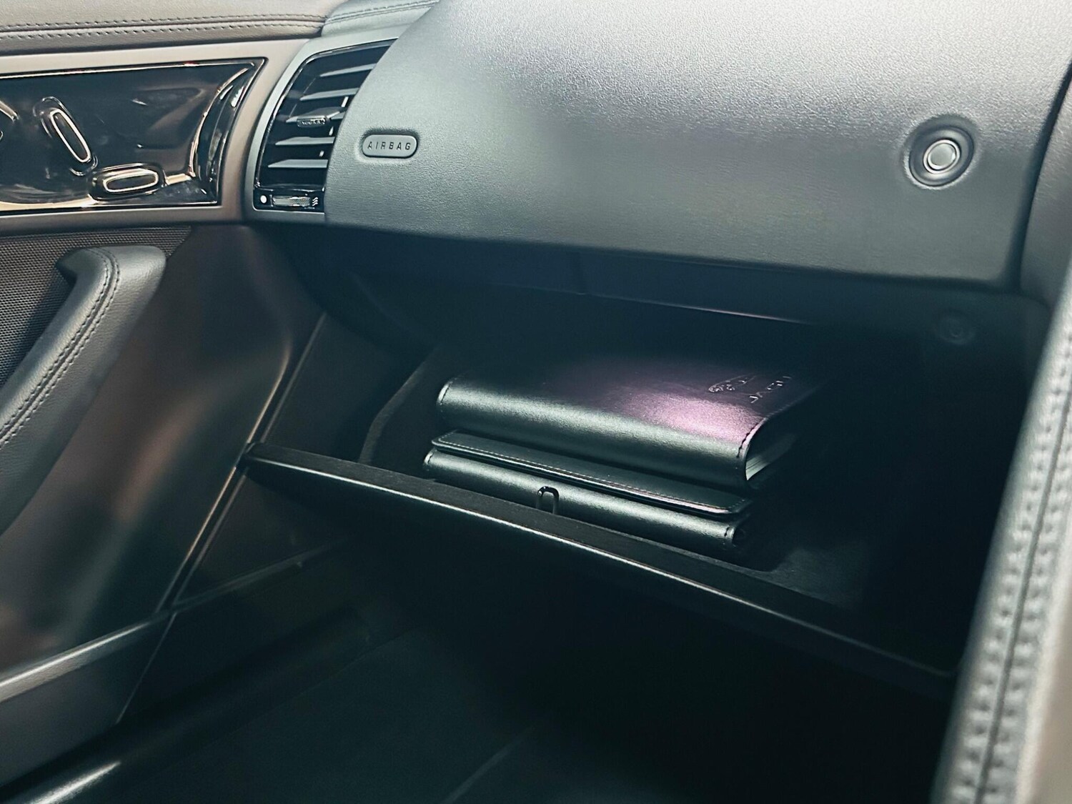 Used Jaguar F-Type 2015 for sale - 77683537: Photo 55