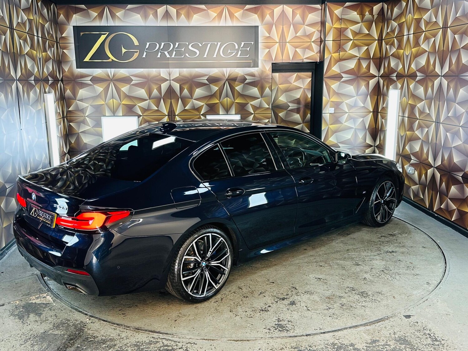 Used BMW 5 Series 2021 for sale - 76592192: Photo 29