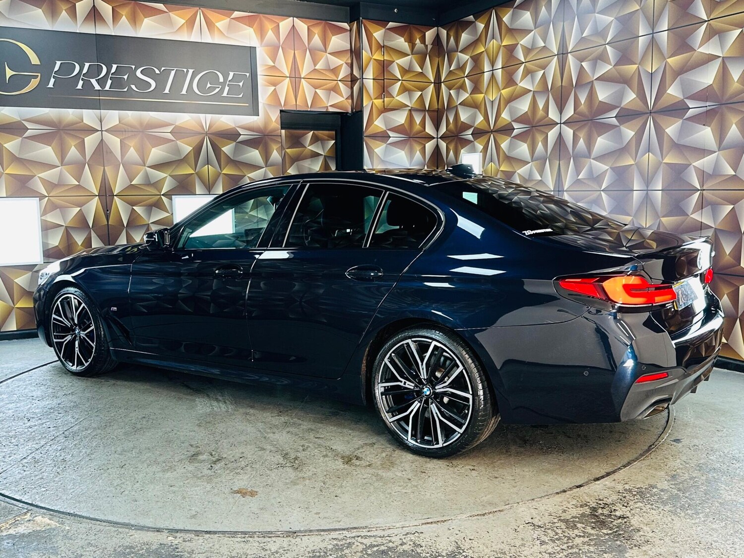 Used BMW 5 Series 2021 for sale - 76592192: Photo 45