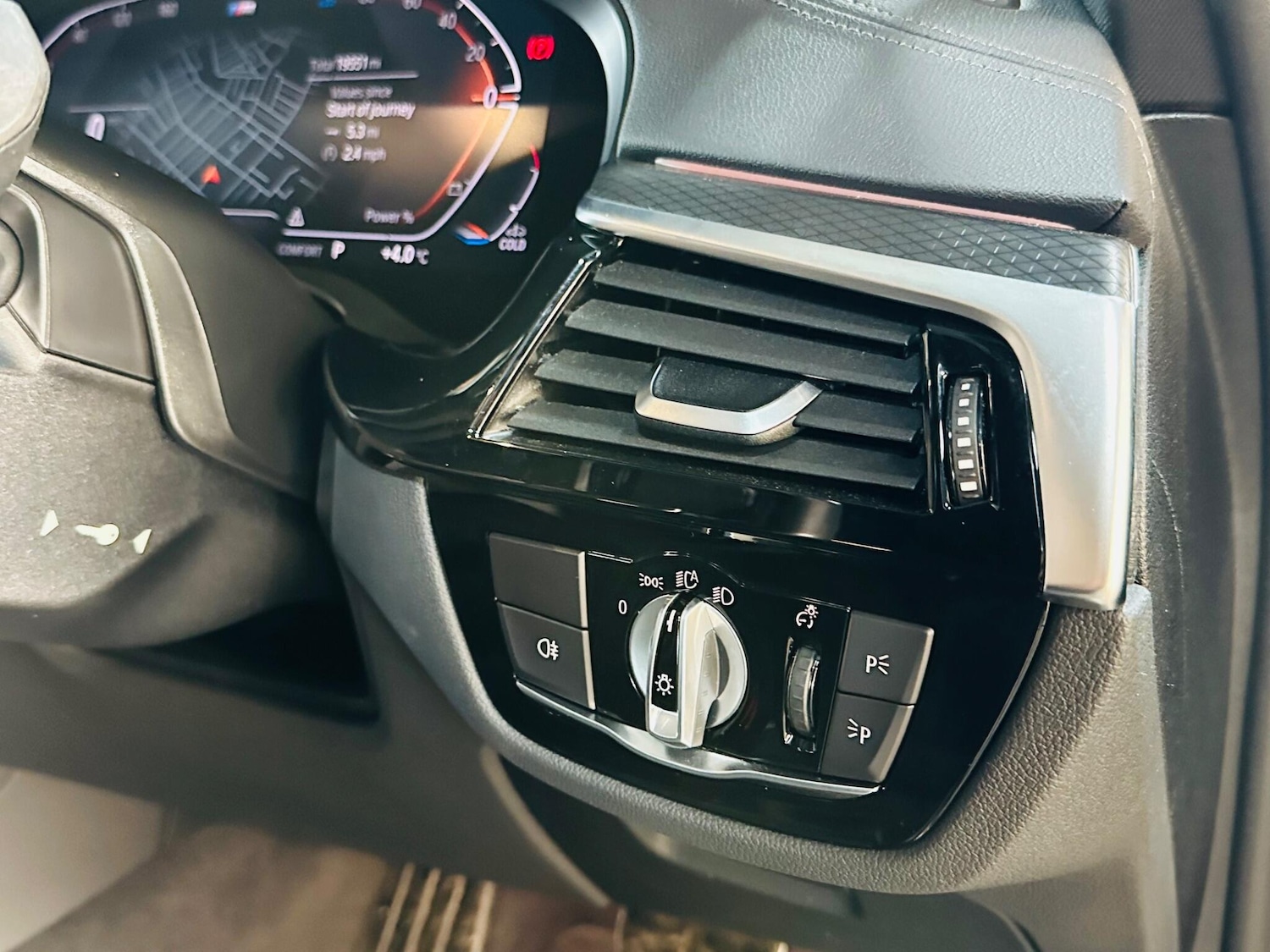 Used BMW 5 Series 2021 for sale - 76592192: Photo 57