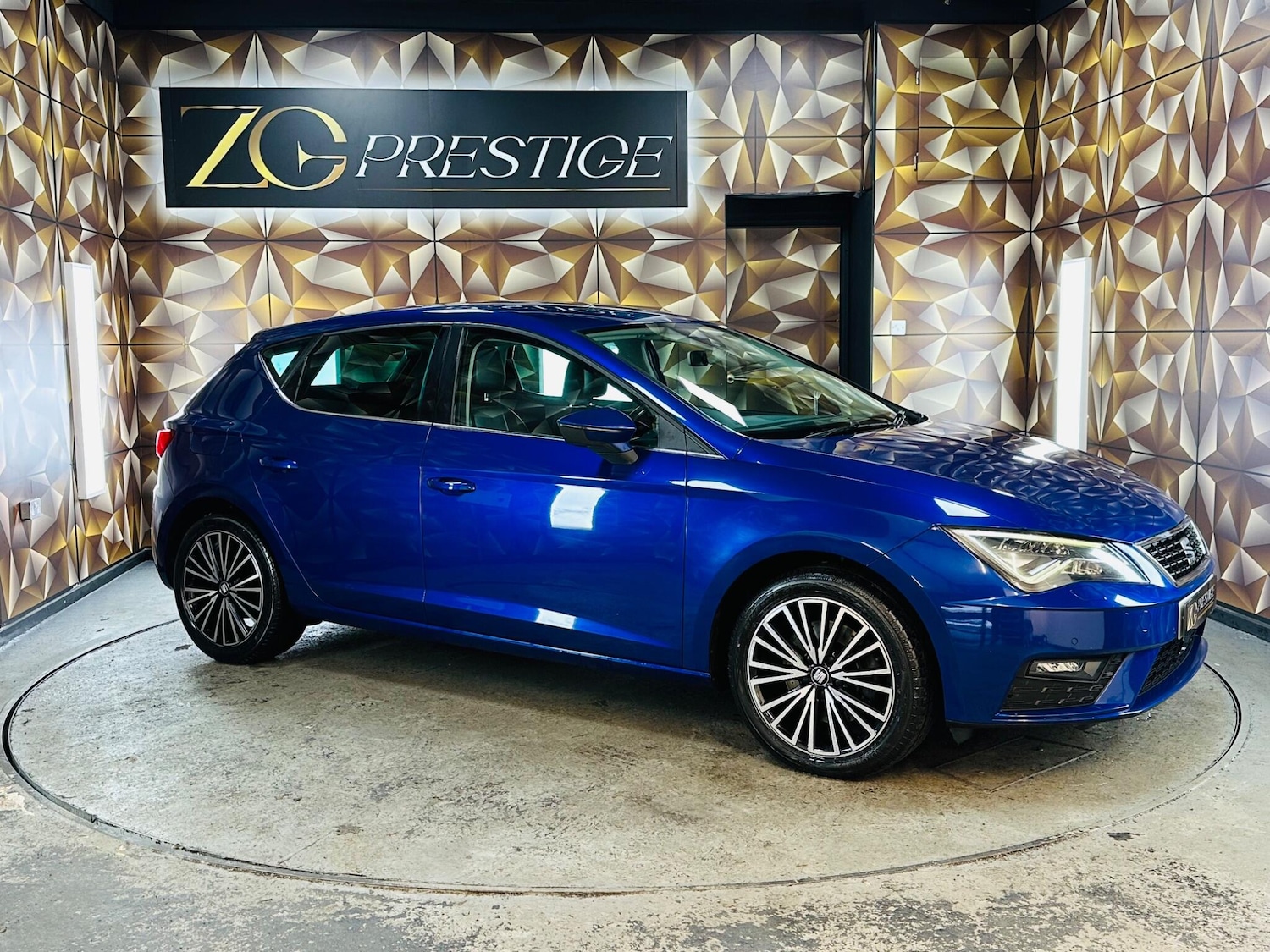 Used SEAT Leon 2019 for sale - 76801739: Photo 1