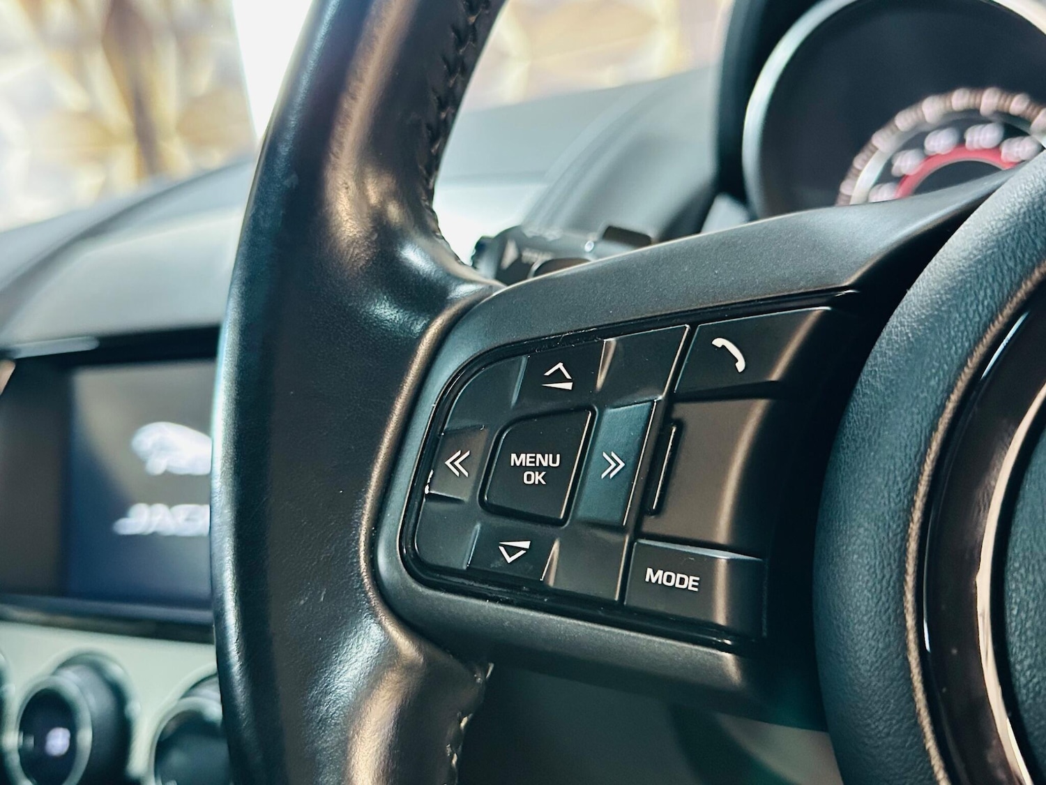 Used Jaguar F-Type 2015 for sale - 77793563: Photo 47