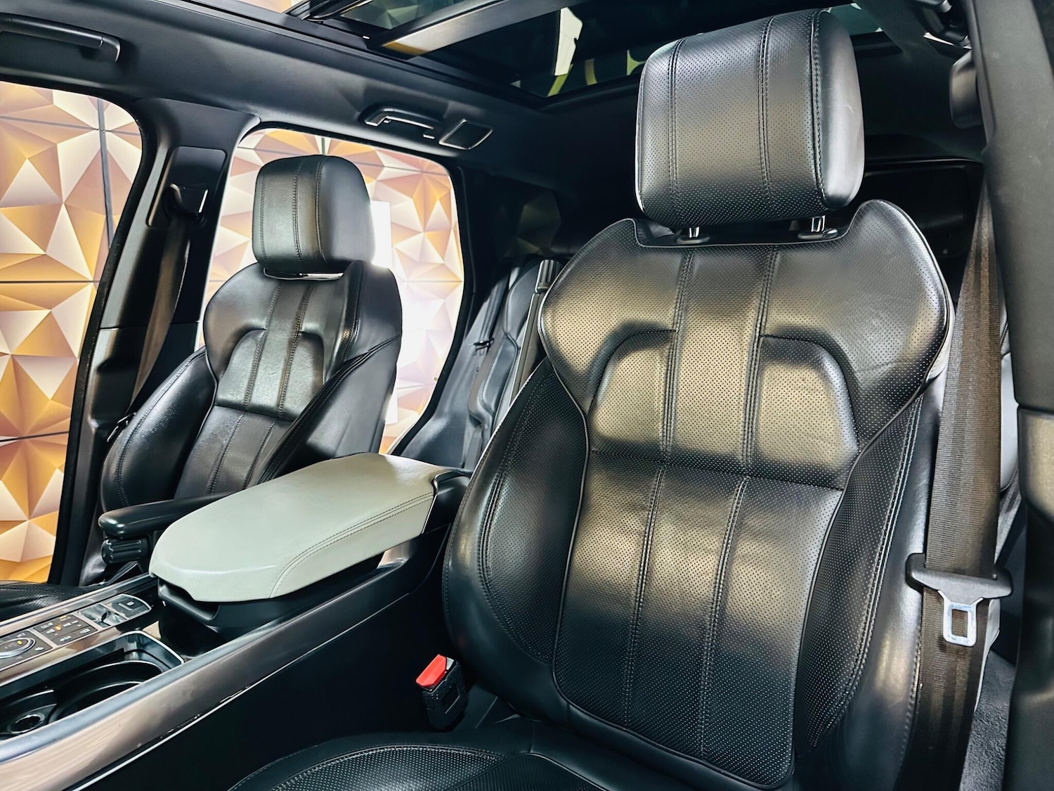 Used Land Rover Range Rover Sport 2016 for sale - 77737415: Photo 18