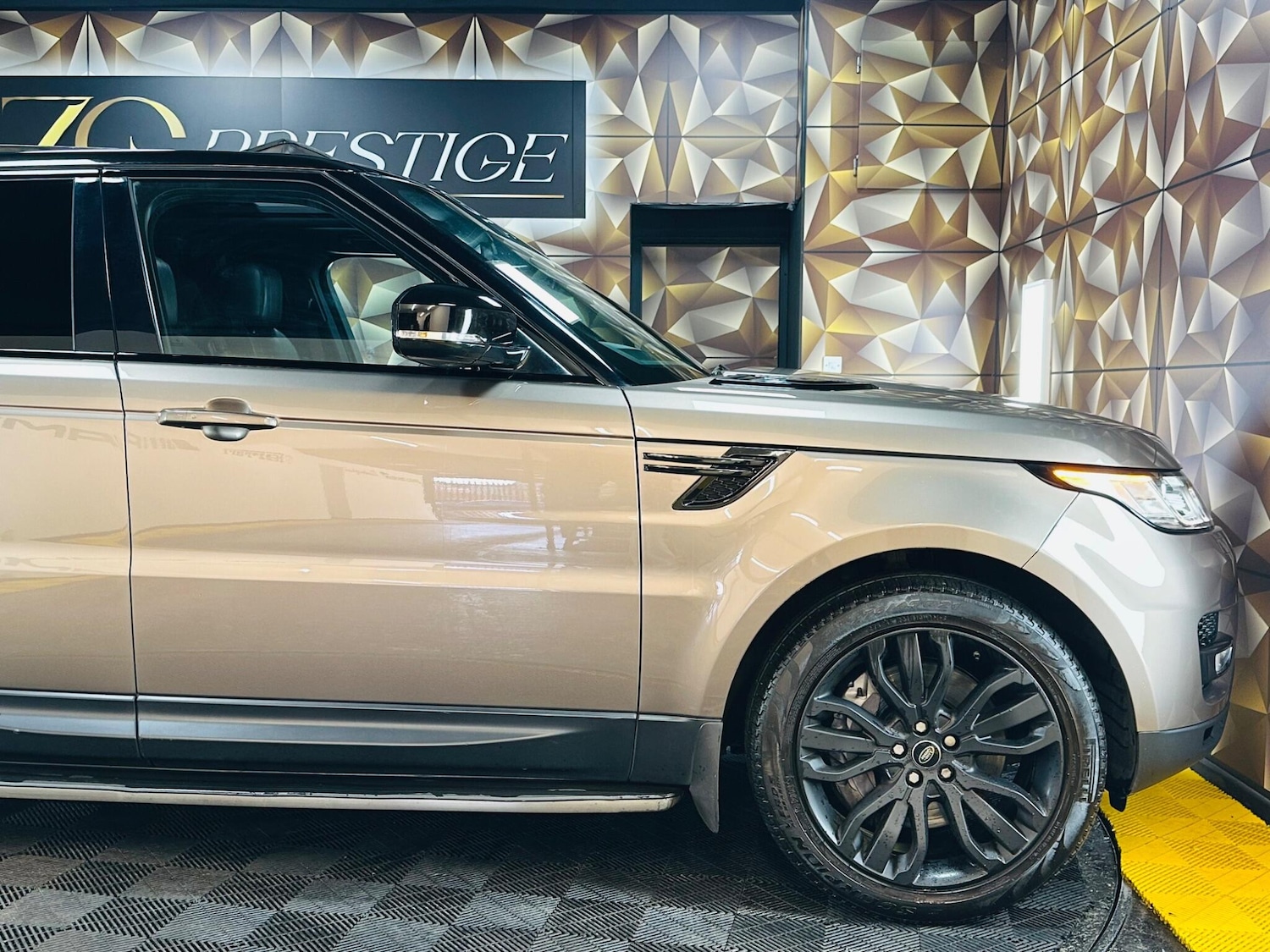 Used Land Rover Range Rover Sport 2016 for sale - 77737415: Photo 30