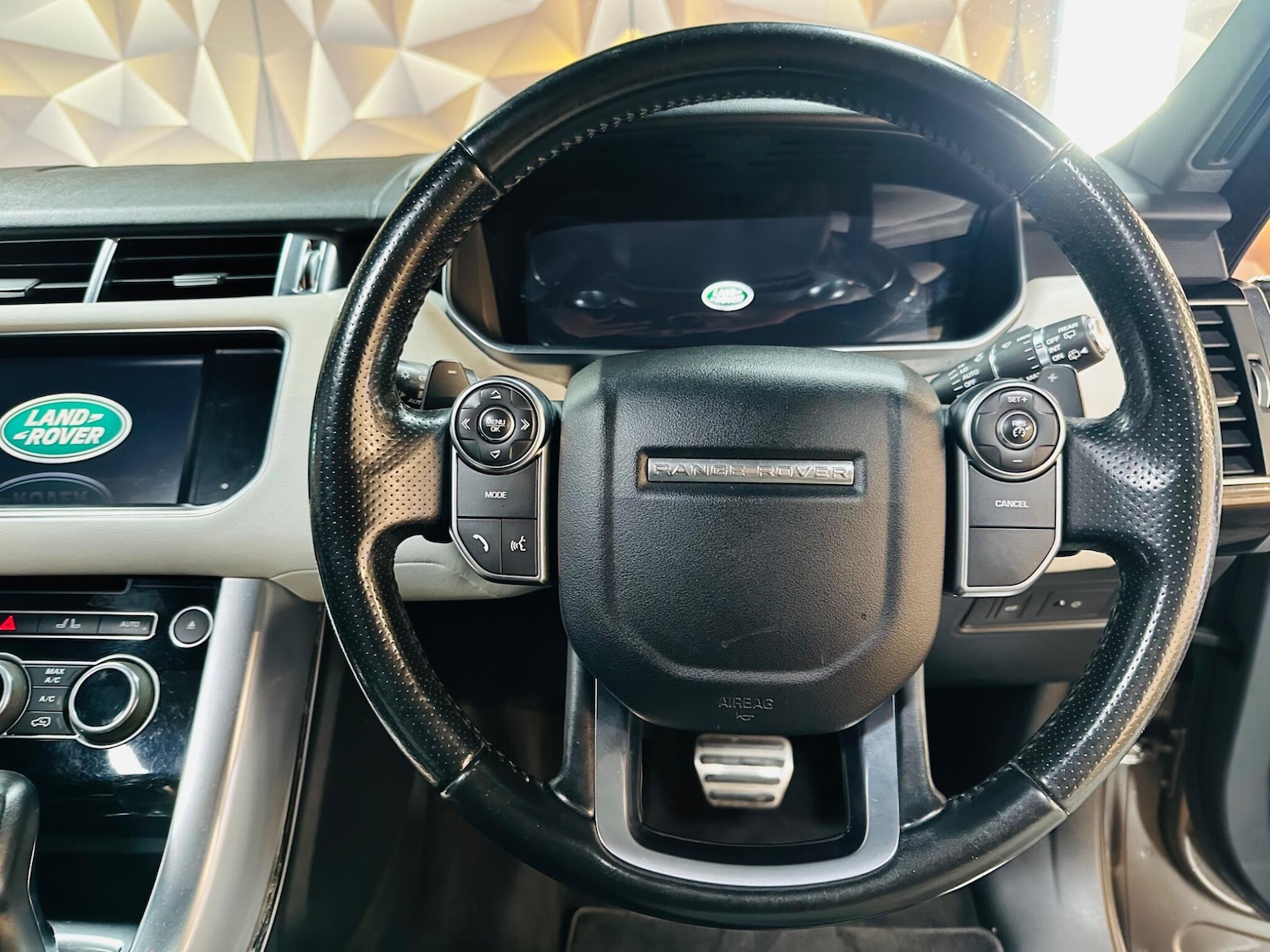 Used Land Rover Range Rover Sport 2016 for sale - 77737415: Photo 43