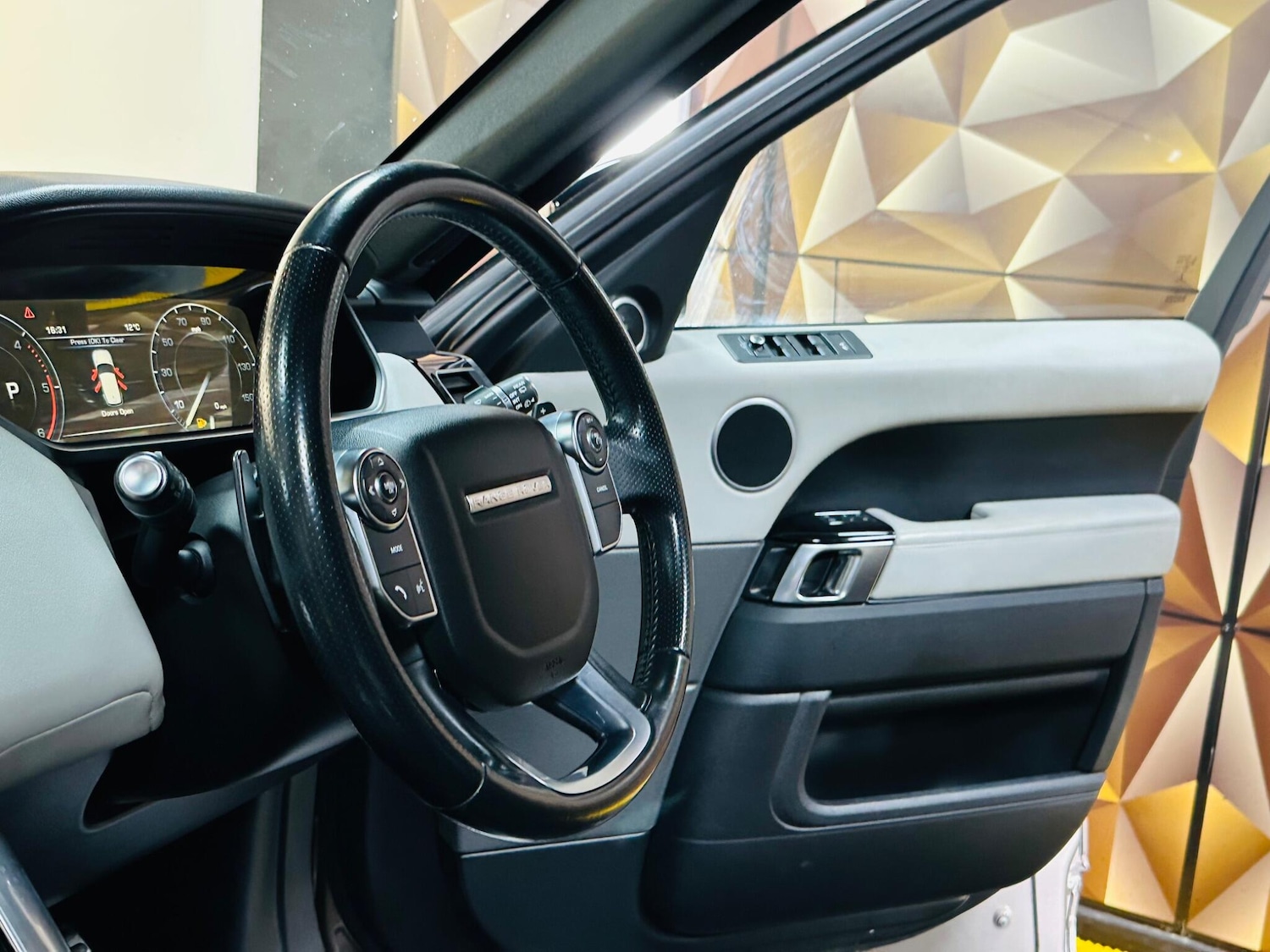 Used Land Rover Range Rover Sport 2016 for sale - 77737415: Photo 56