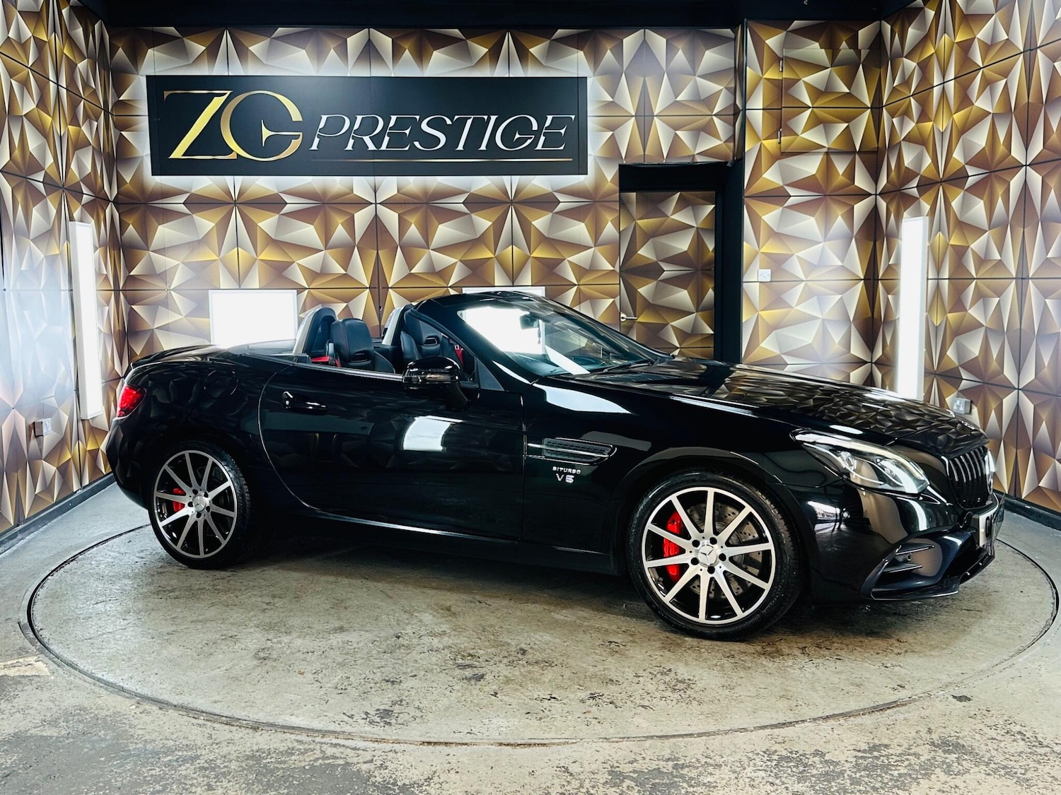 Used Mercedes-Benz SLC 2016 for sale - 76538814: Photo 1
