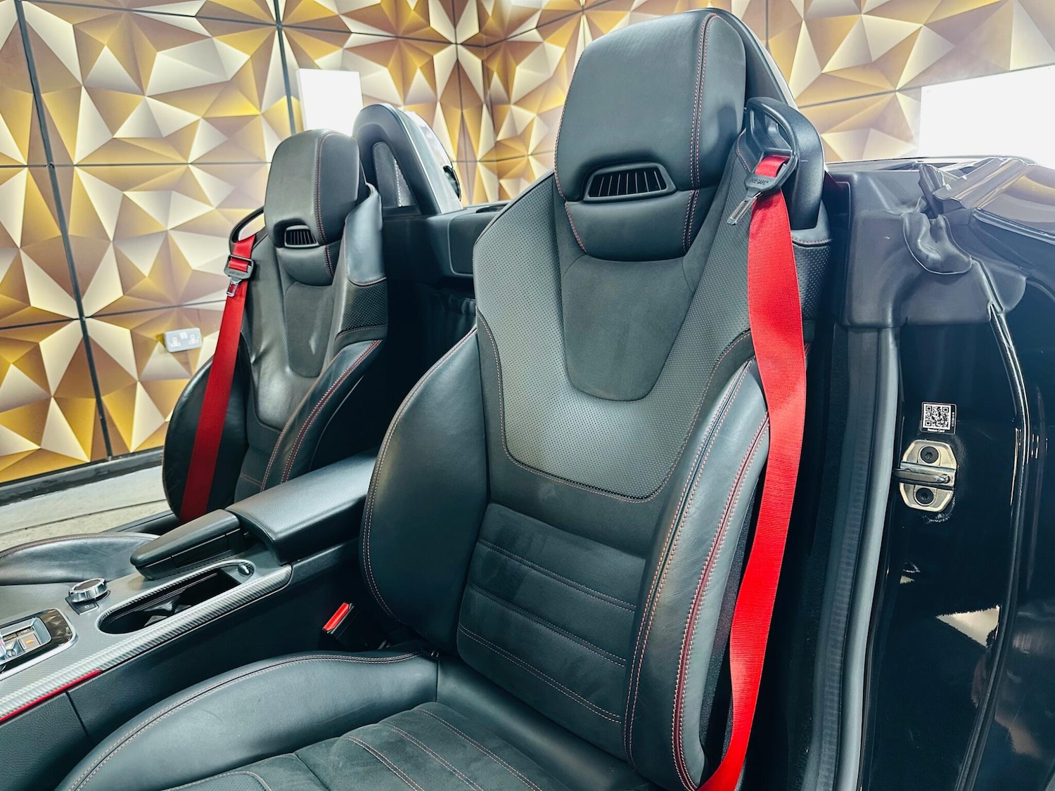 Used Mercedes-Benz SLC 2016 for sale - 76538814: Photo 10