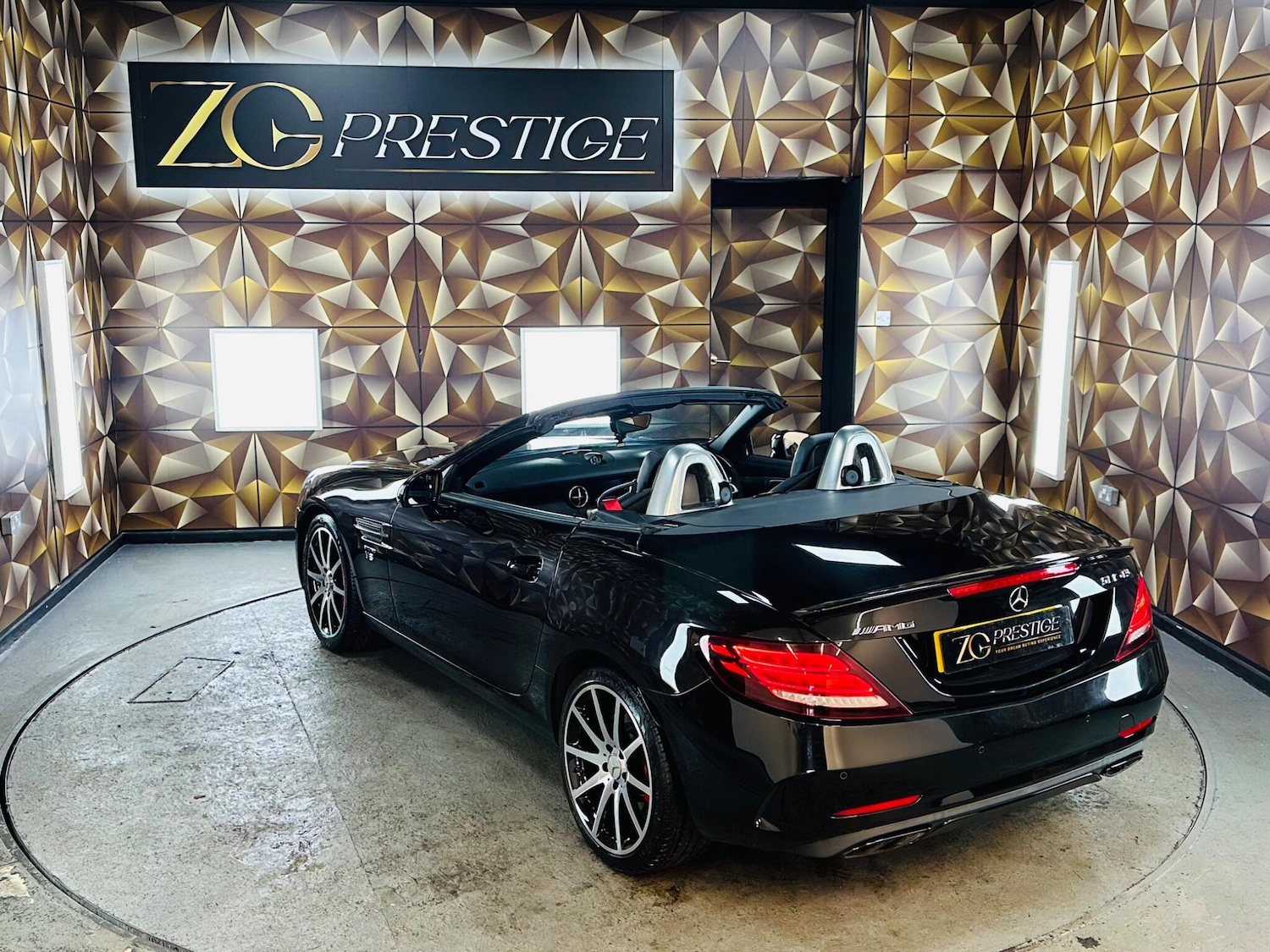 Used Mercedes-Benz SLC 2016 for sale - 76538814: Photo 39