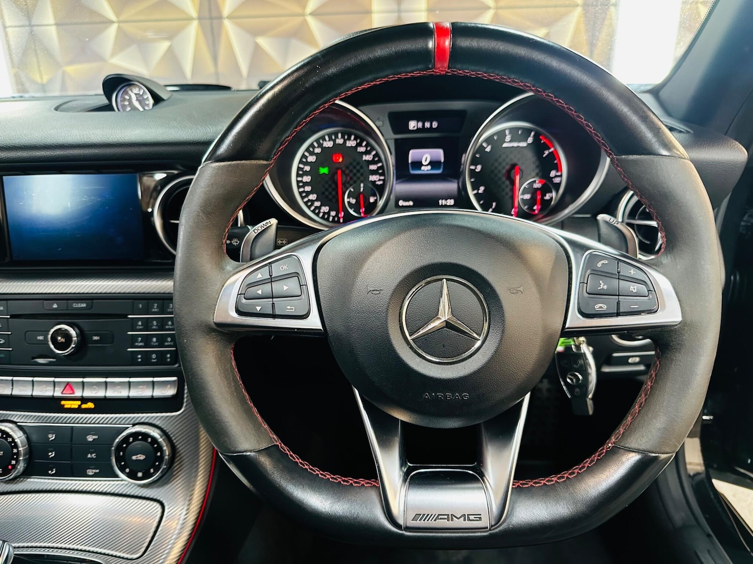 Used Mercedes-Benz SLC 2016 for sale - 76538814: Photo 49