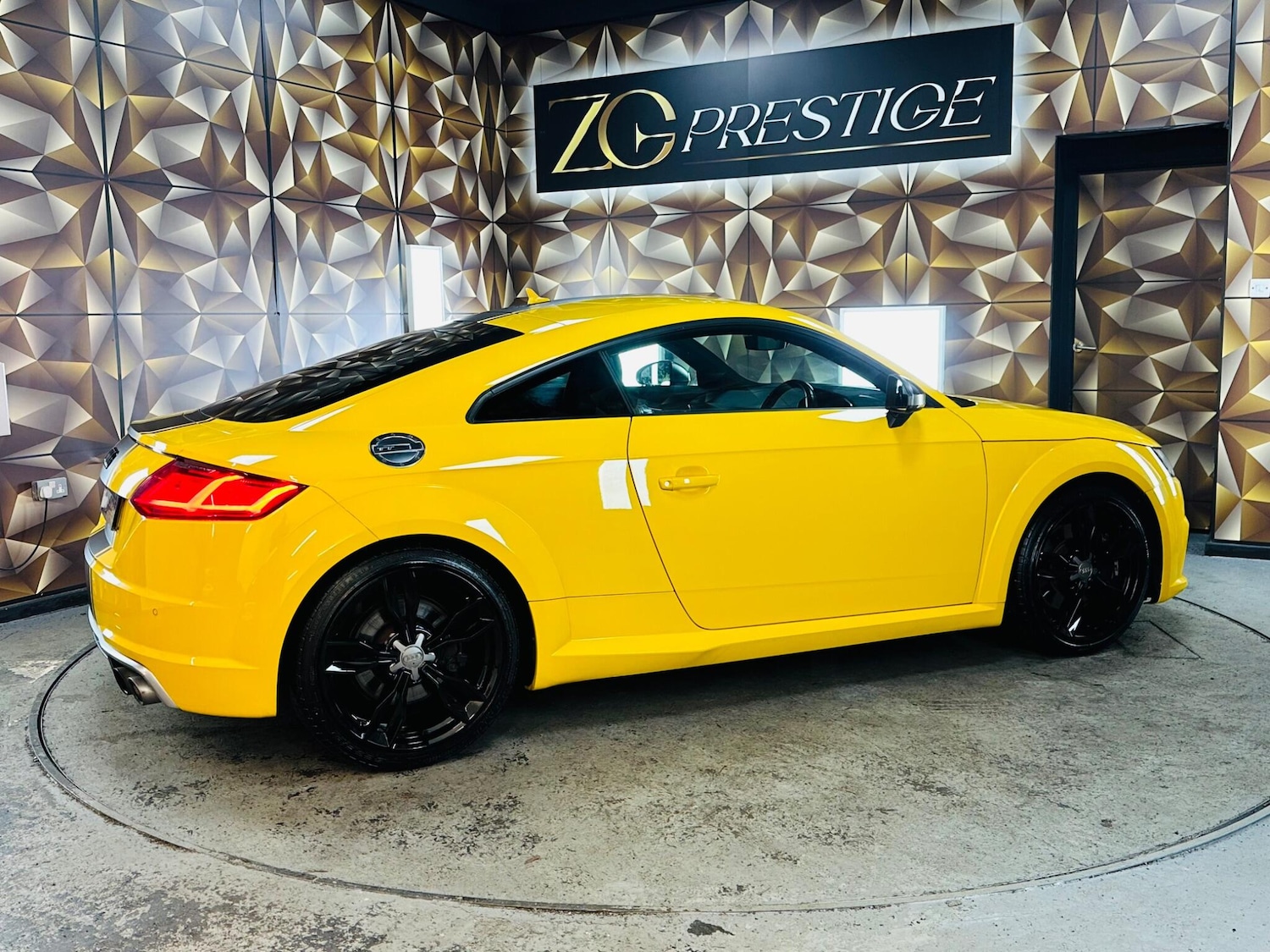 Used Audi TTS 2016 for sale - 76562122: Photo 21