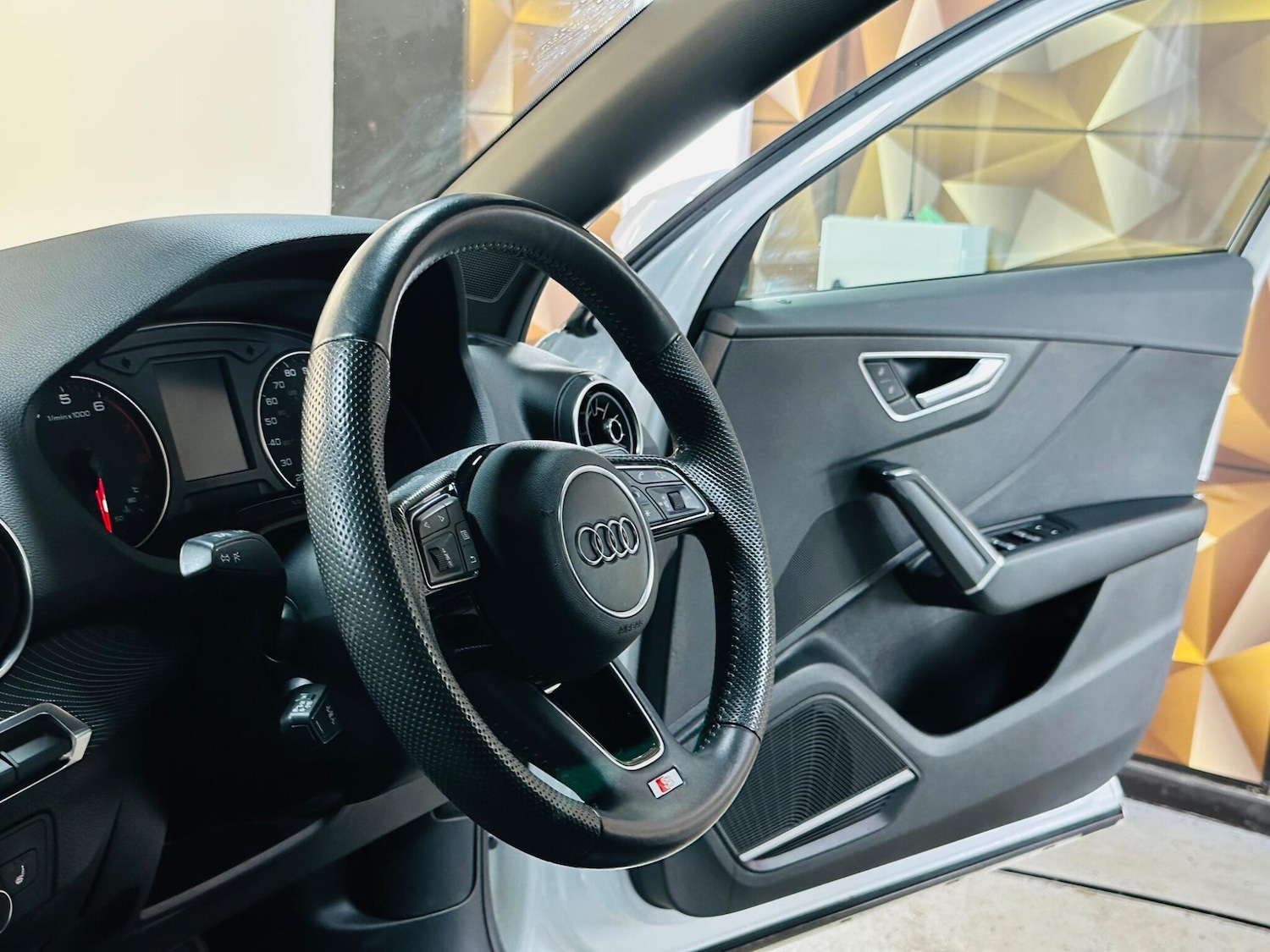 Used Audi Q2 2018 for sale - 76976482: Photo 34