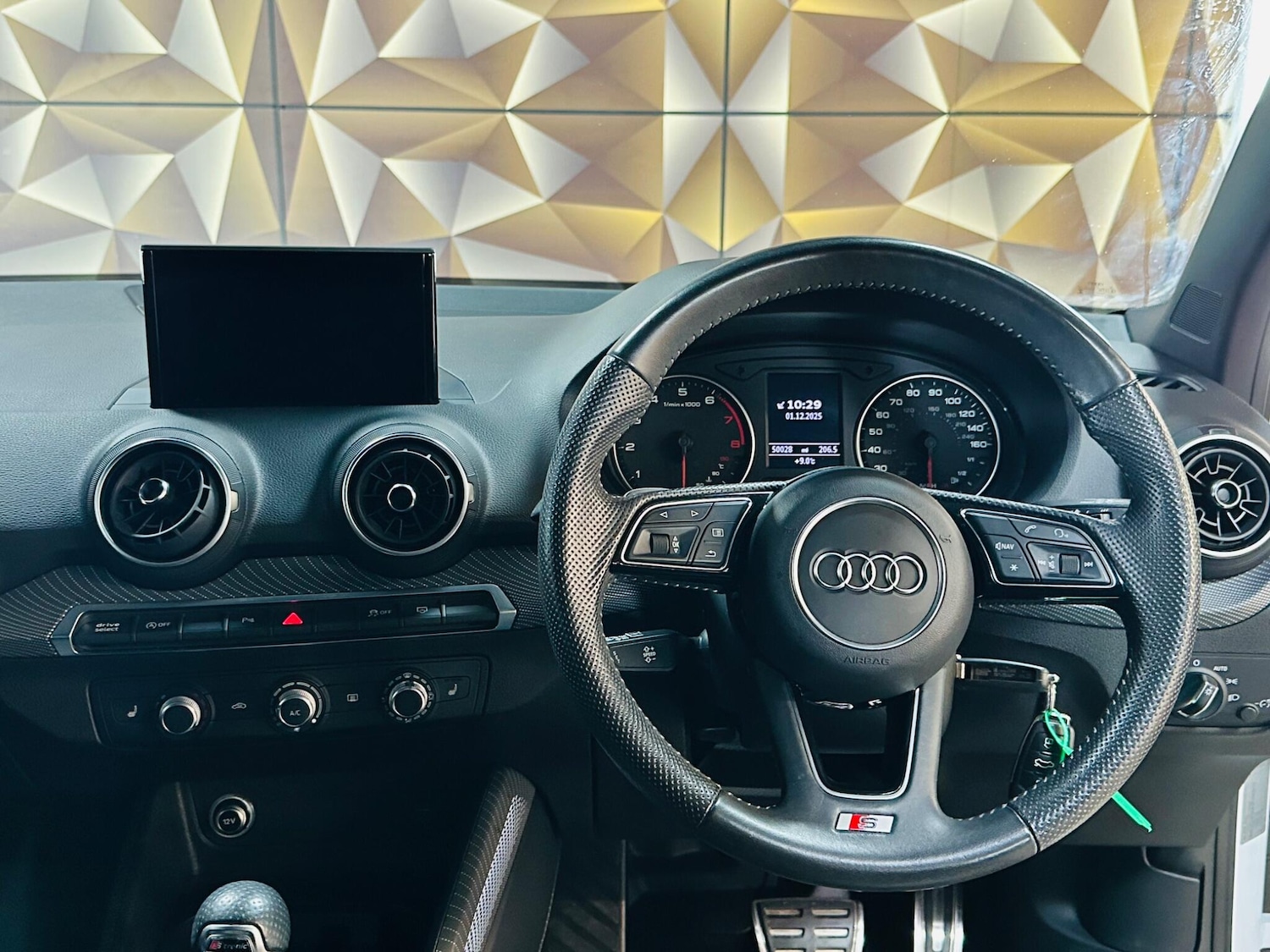 Used Audi Q2 2018 for sale - 76976482: Photo 52