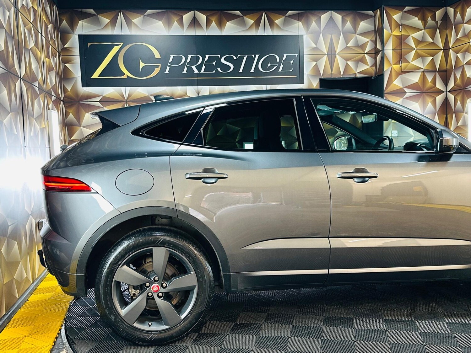 Used Jaguar E-Pace for sale - 77925835: Photo 31