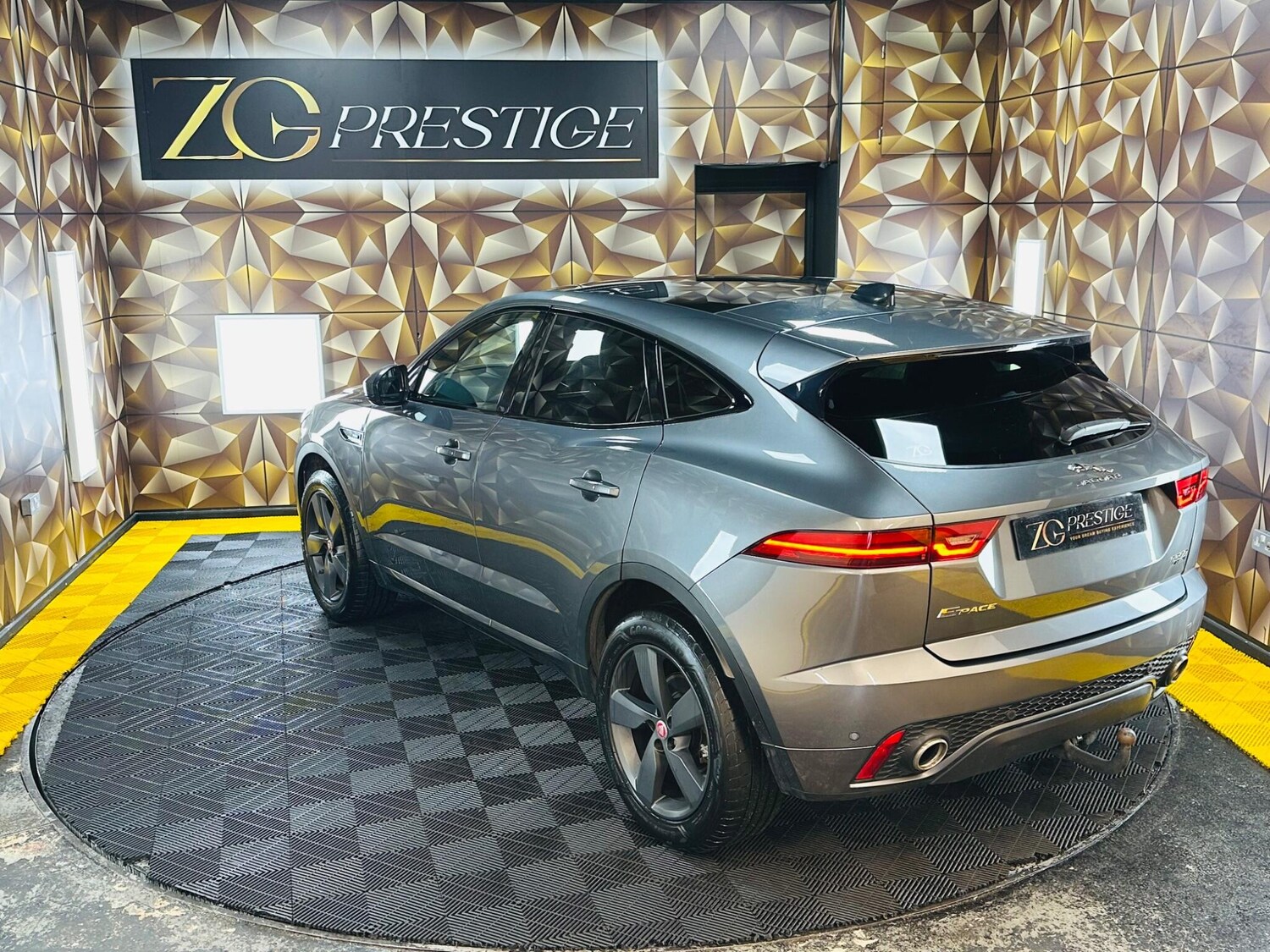 Used Jaguar E-Pace for sale - 77925835: Photo 33