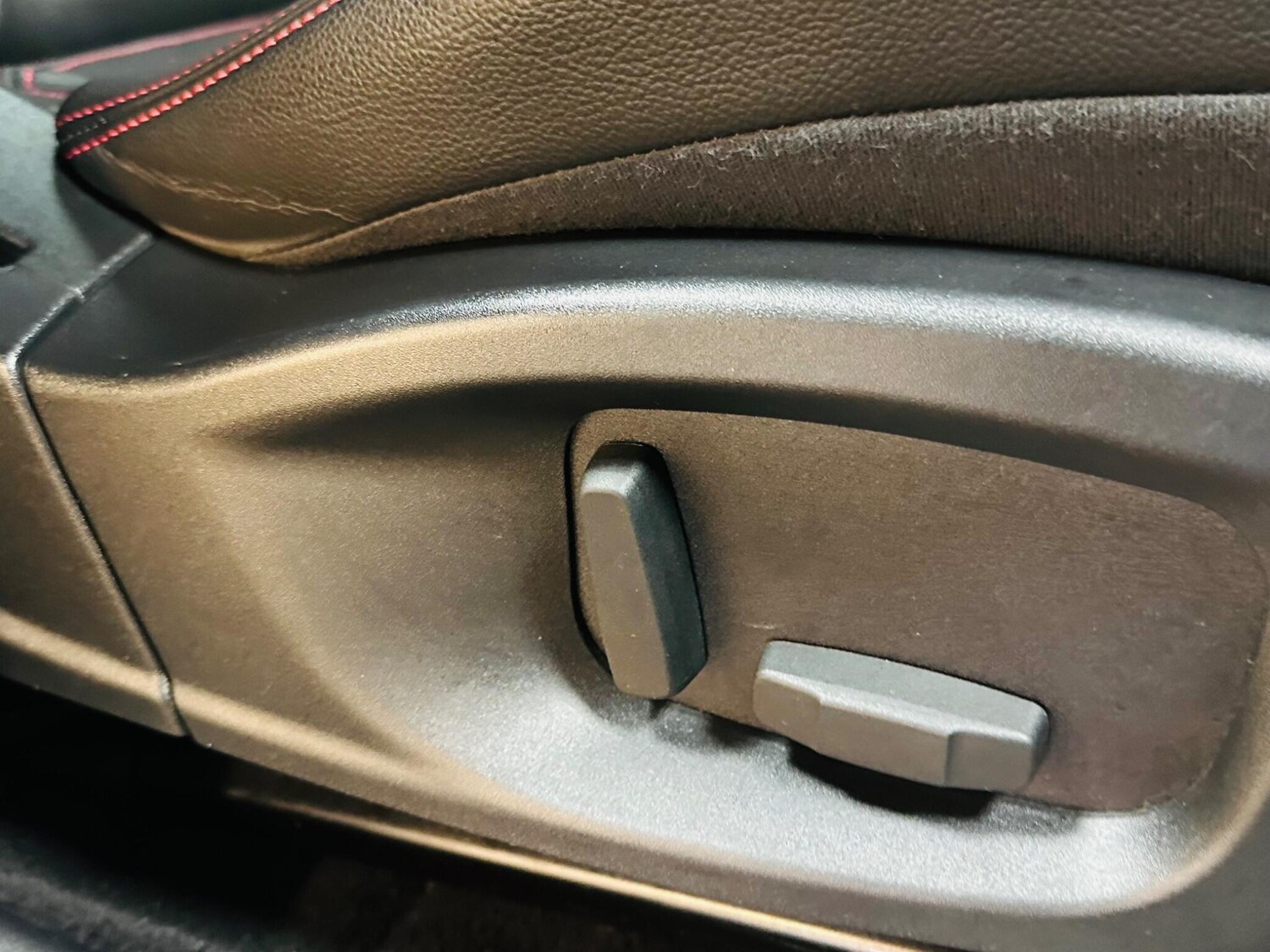 Used Jaguar E-Pace for sale - 77925835: Photo 61