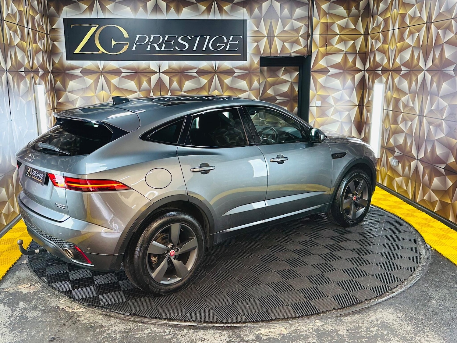 Used Jaguar E-Pace for sale - 77925835: Photo 7