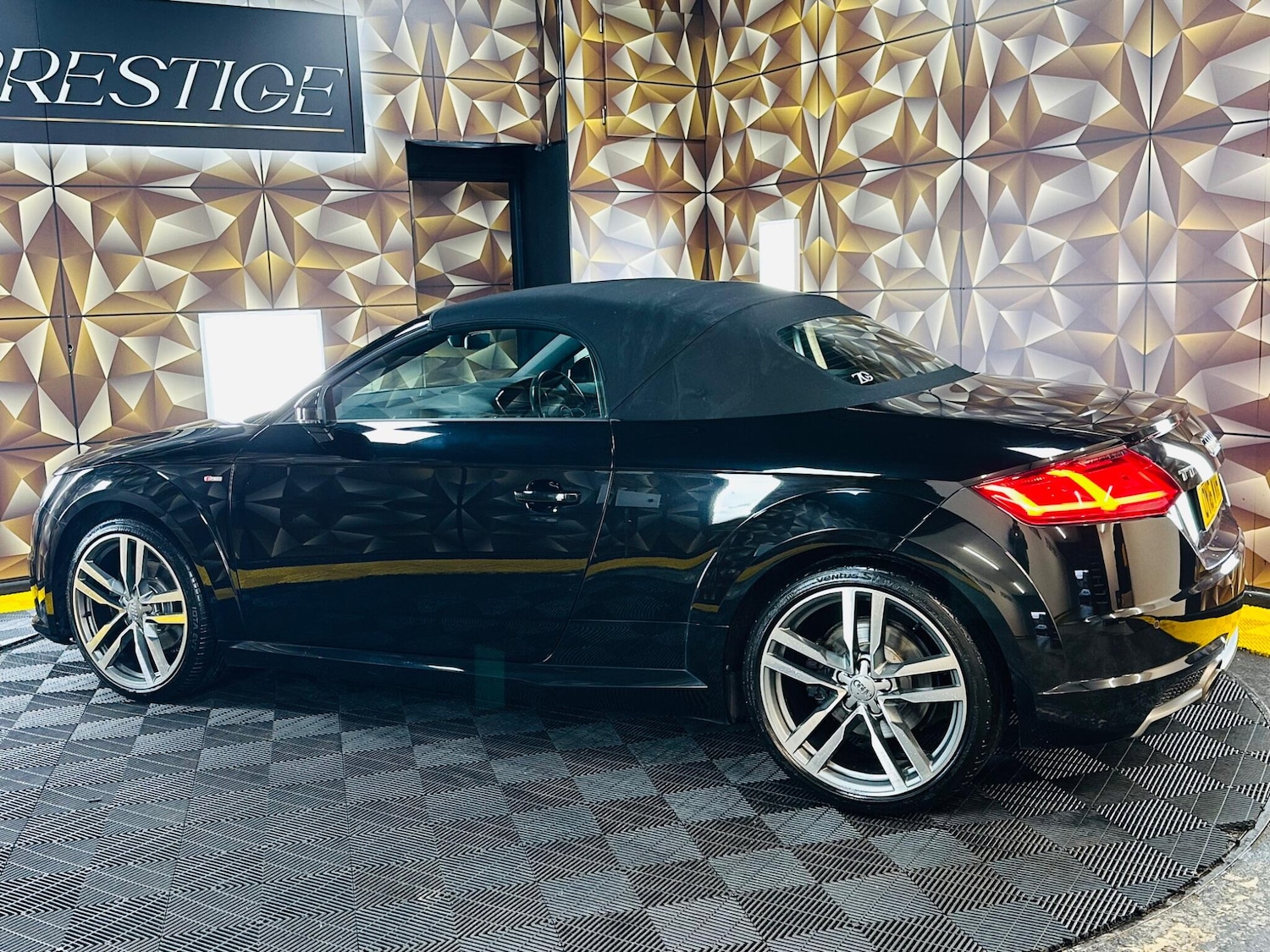 Used Audi TT 2016 for sale - 77853130: Photo 17