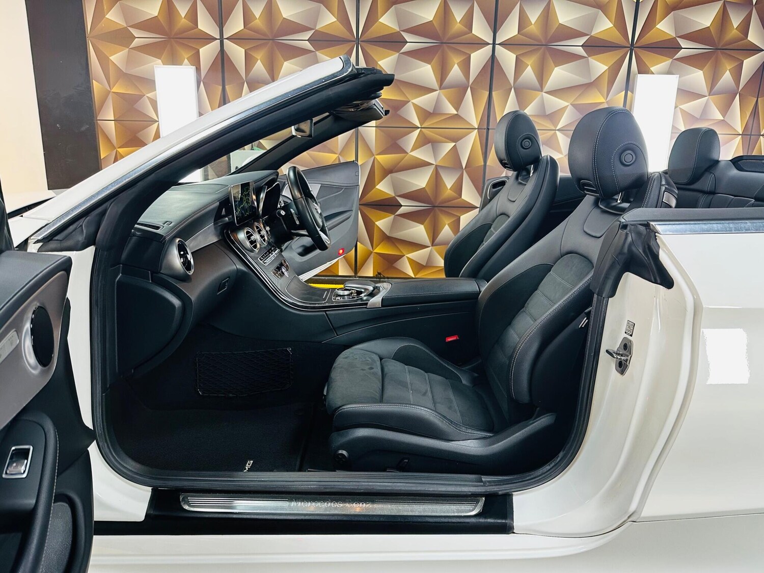 Used Mercedes-Benz C Class for sale - 77825092: Photo 64