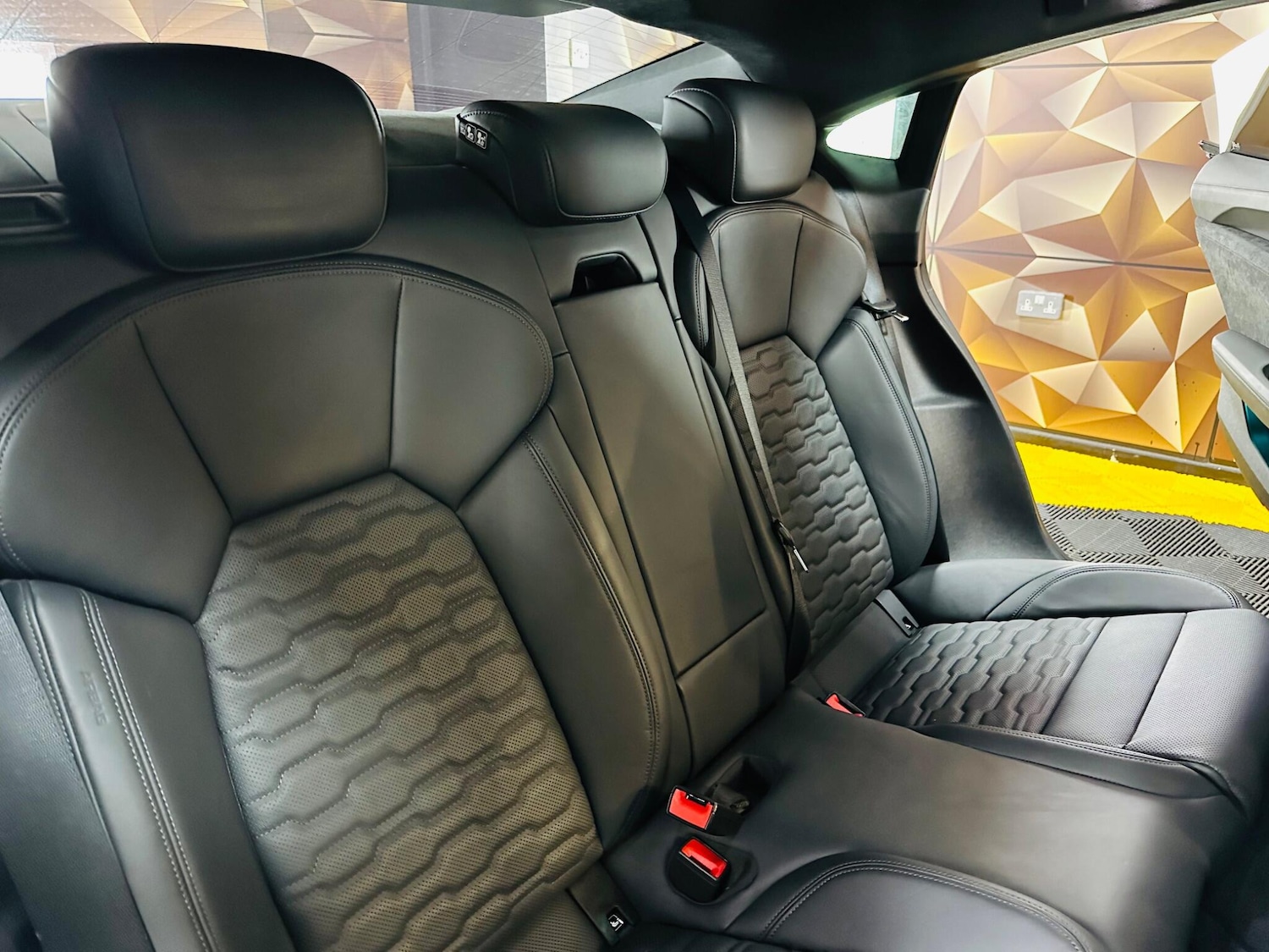 Used Audi e-tron GT 2022 for sale - 78006448: Photo 10