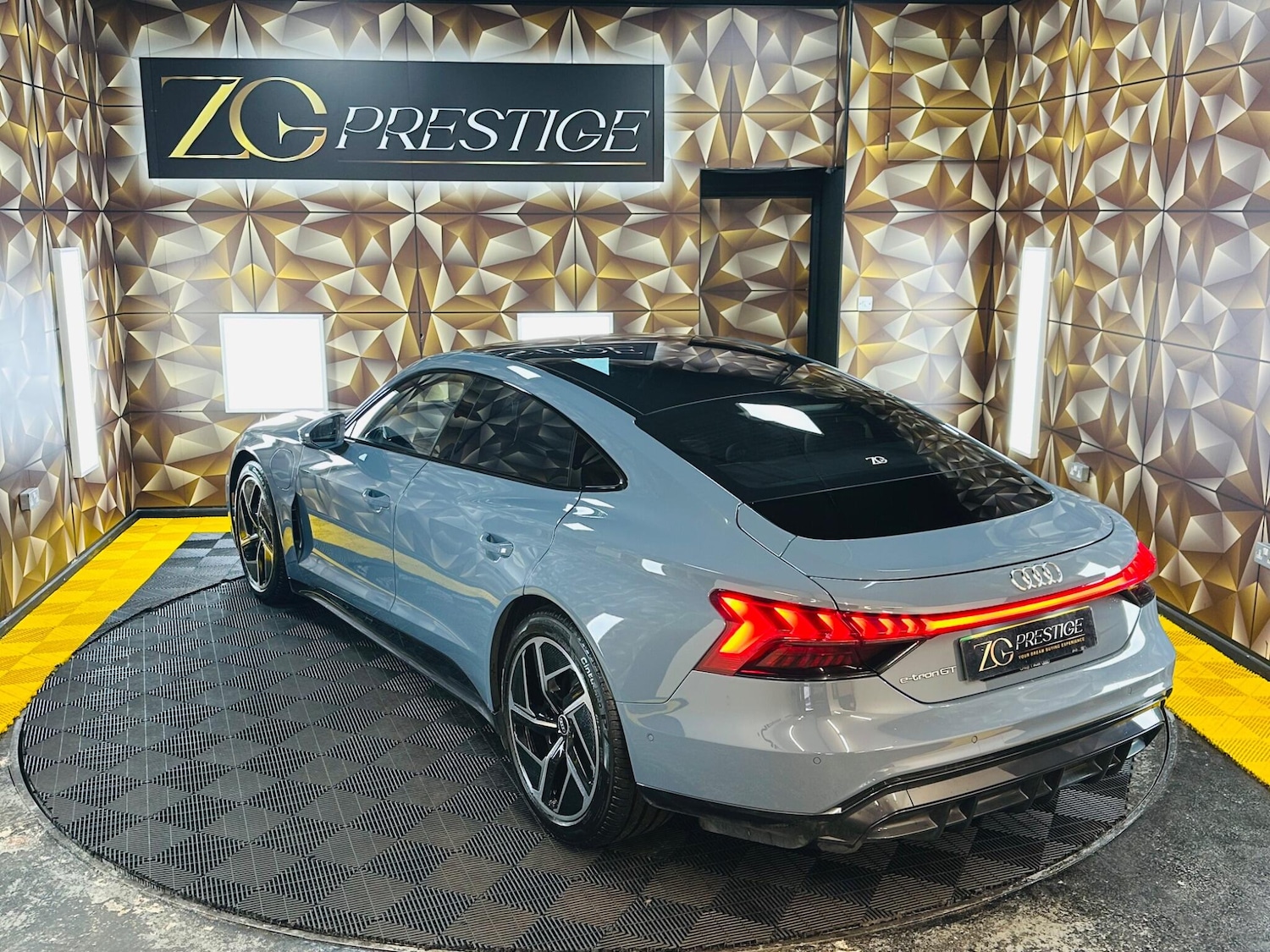 Used Audi e-tron GT 2022 for sale - 78006448: Photo 19