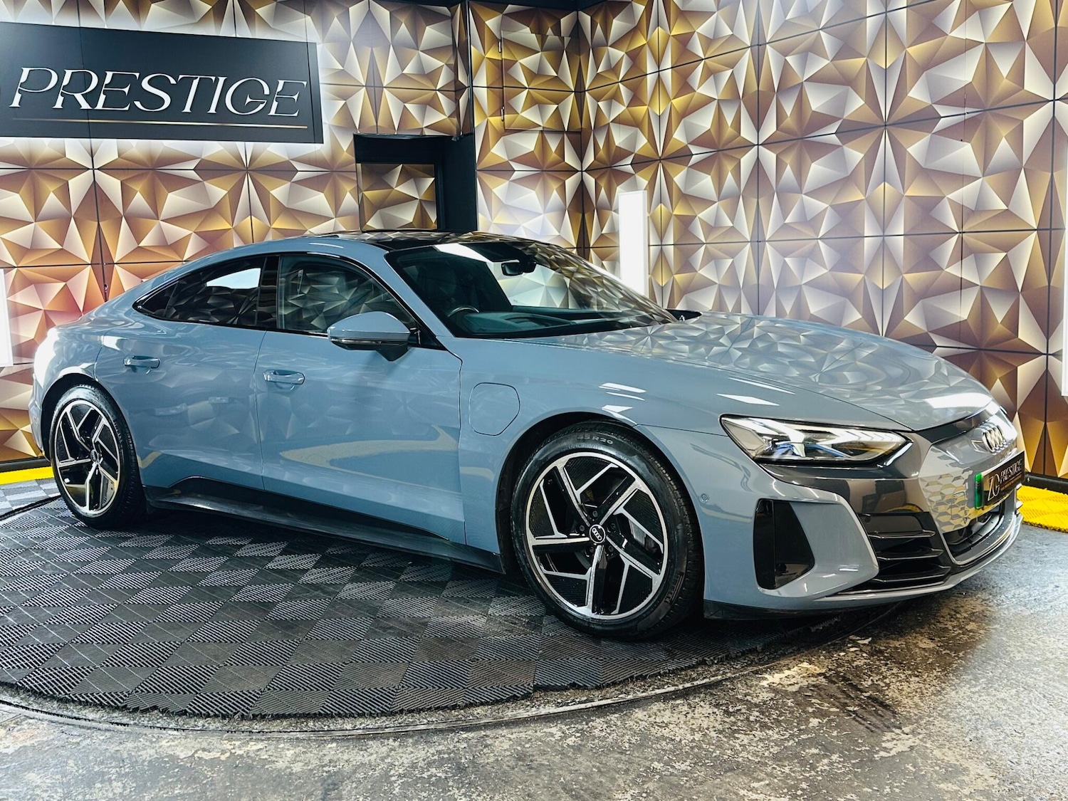 Used Audi e-tron GT 2022 for sale - 78006448: Photo 25