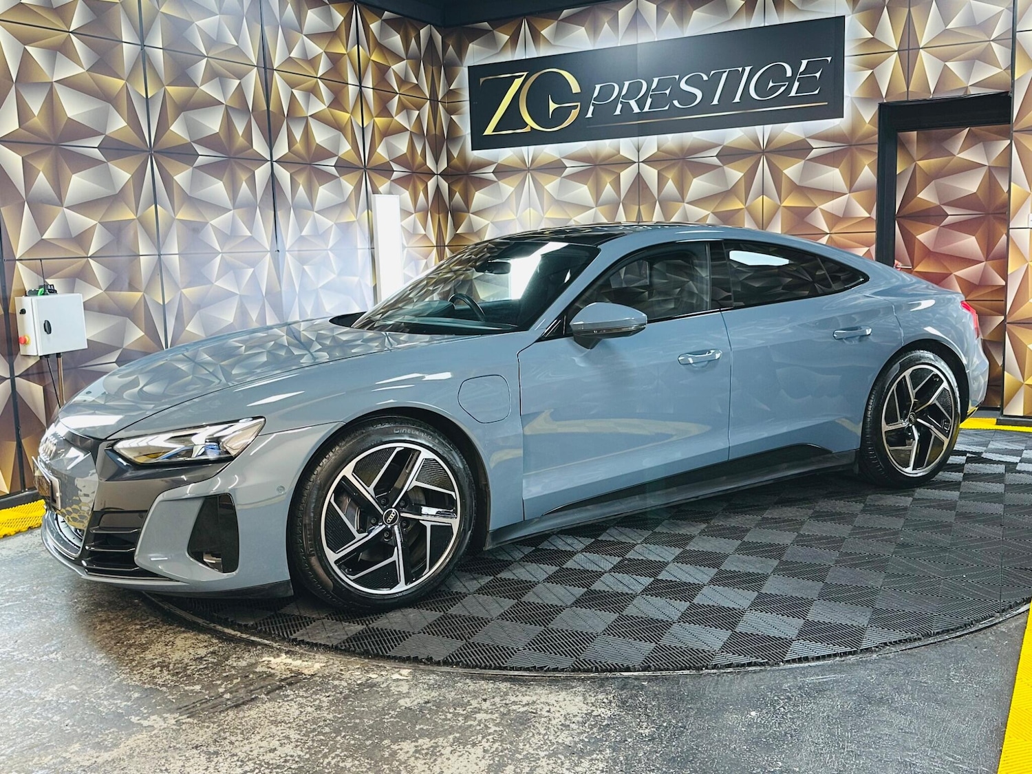 Used Audi e-tron GT 2022 for sale - 78006448: Photo 27