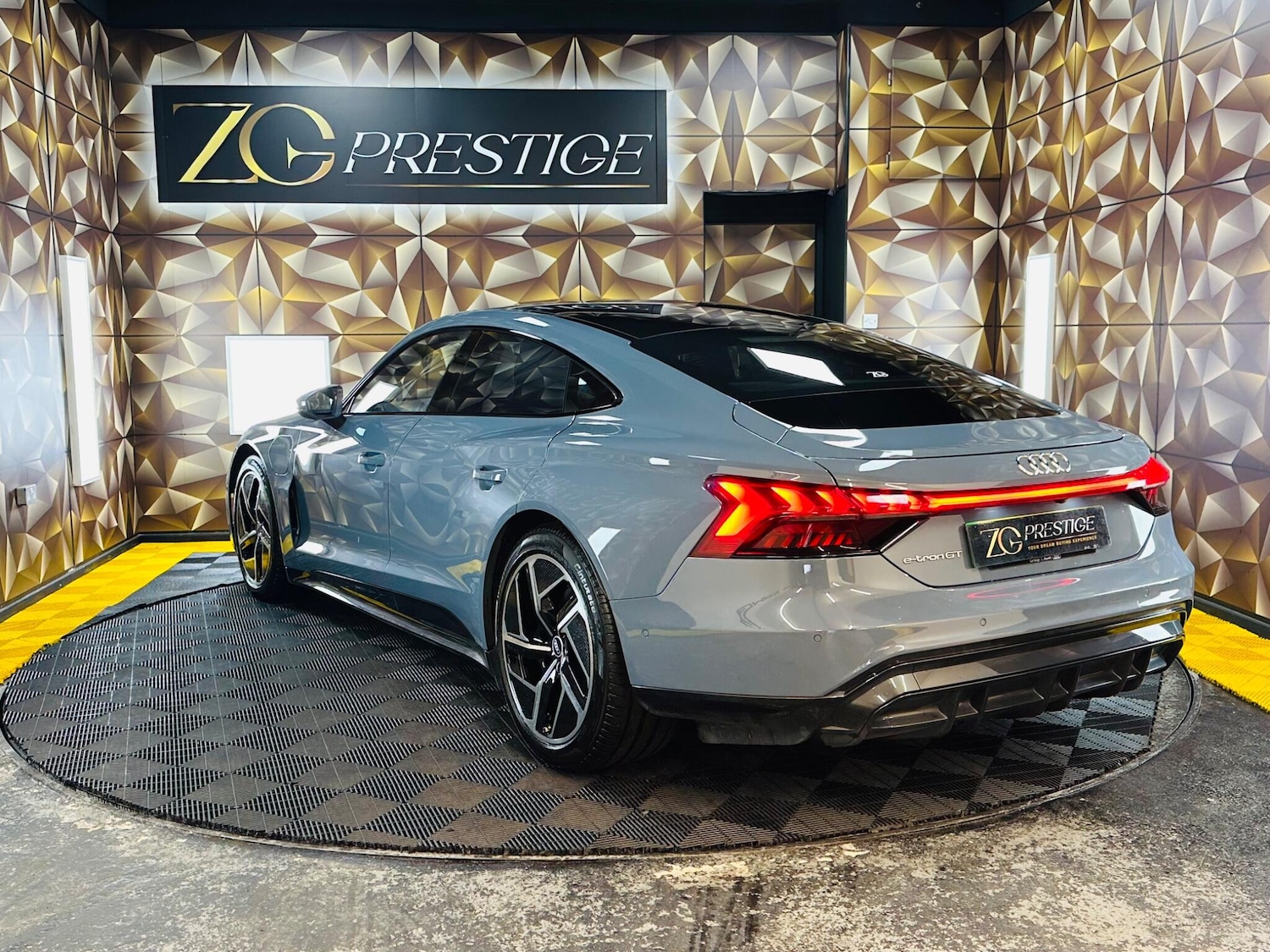 Used Audi e-tron GT 2022 for sale - 78006448: Photo 34