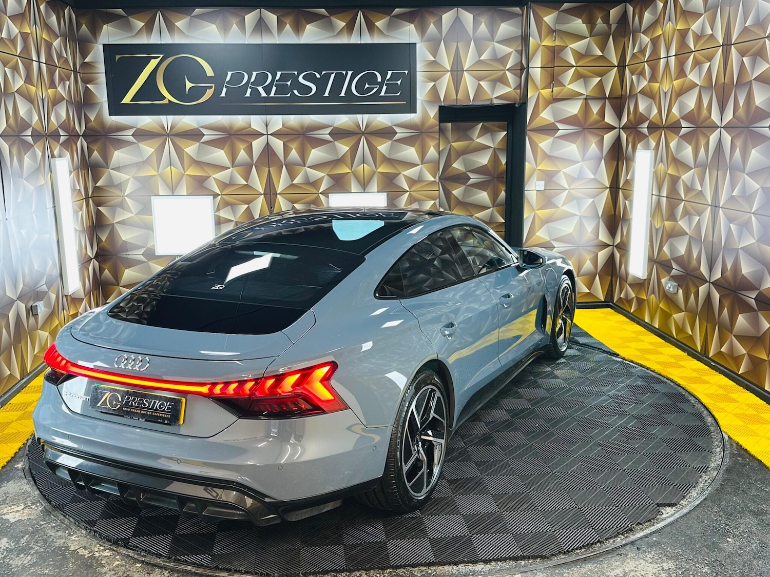 Used Audi e-tron GT 2022 for sale - 78006448: Photo 39