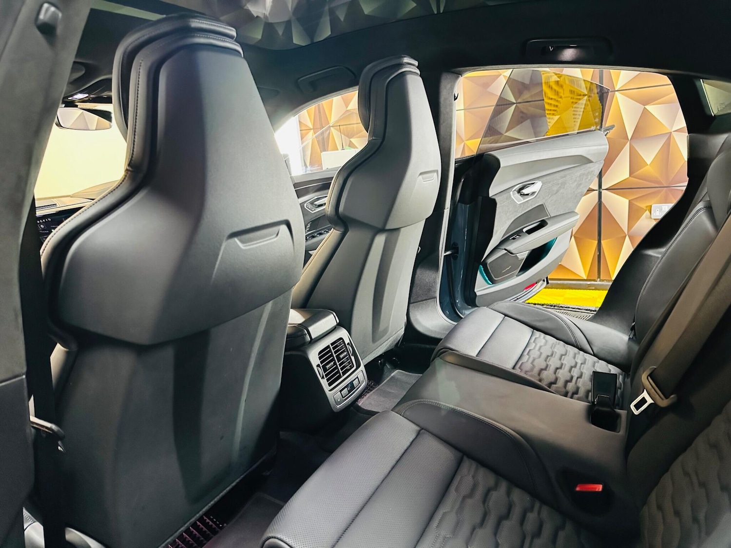 Used Audi e-tron GT 2022 for sale - 78006448: Photo 59