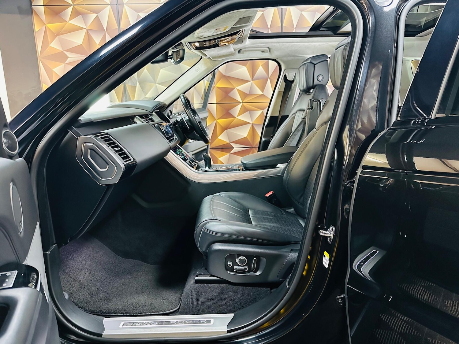 Used Land Rover Range Rover Sport 2020 for sale - 77440489: Photo 66