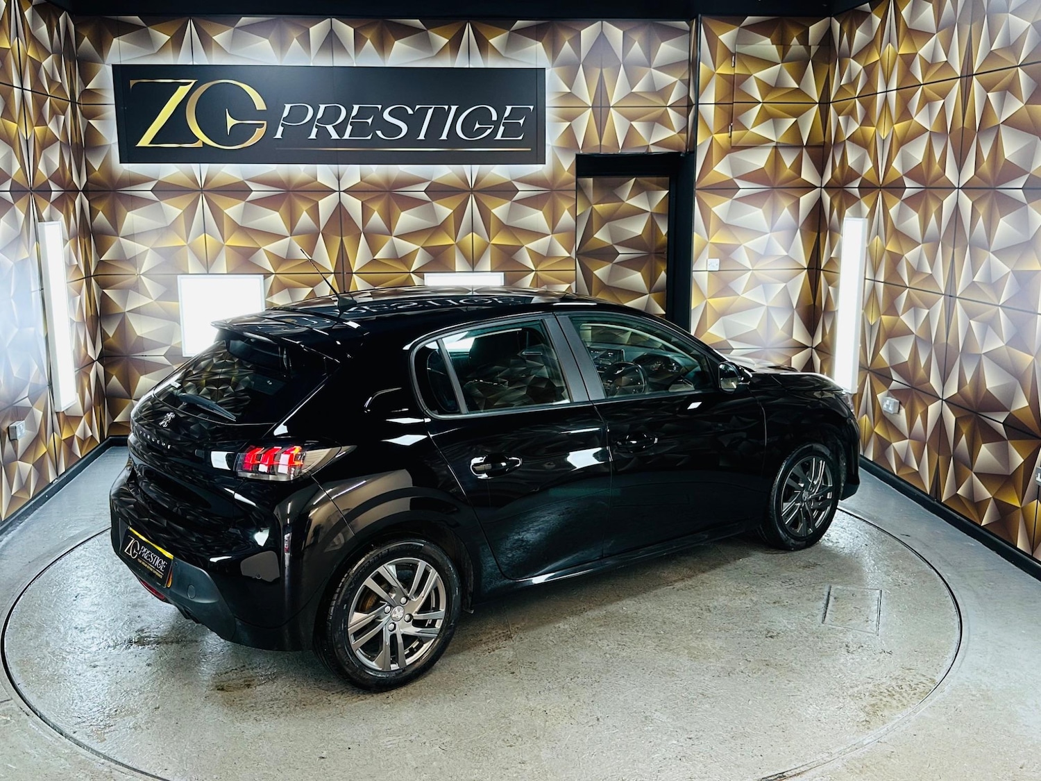 Used Peugeot 208 2022 for sale - 76539180: Photo 29